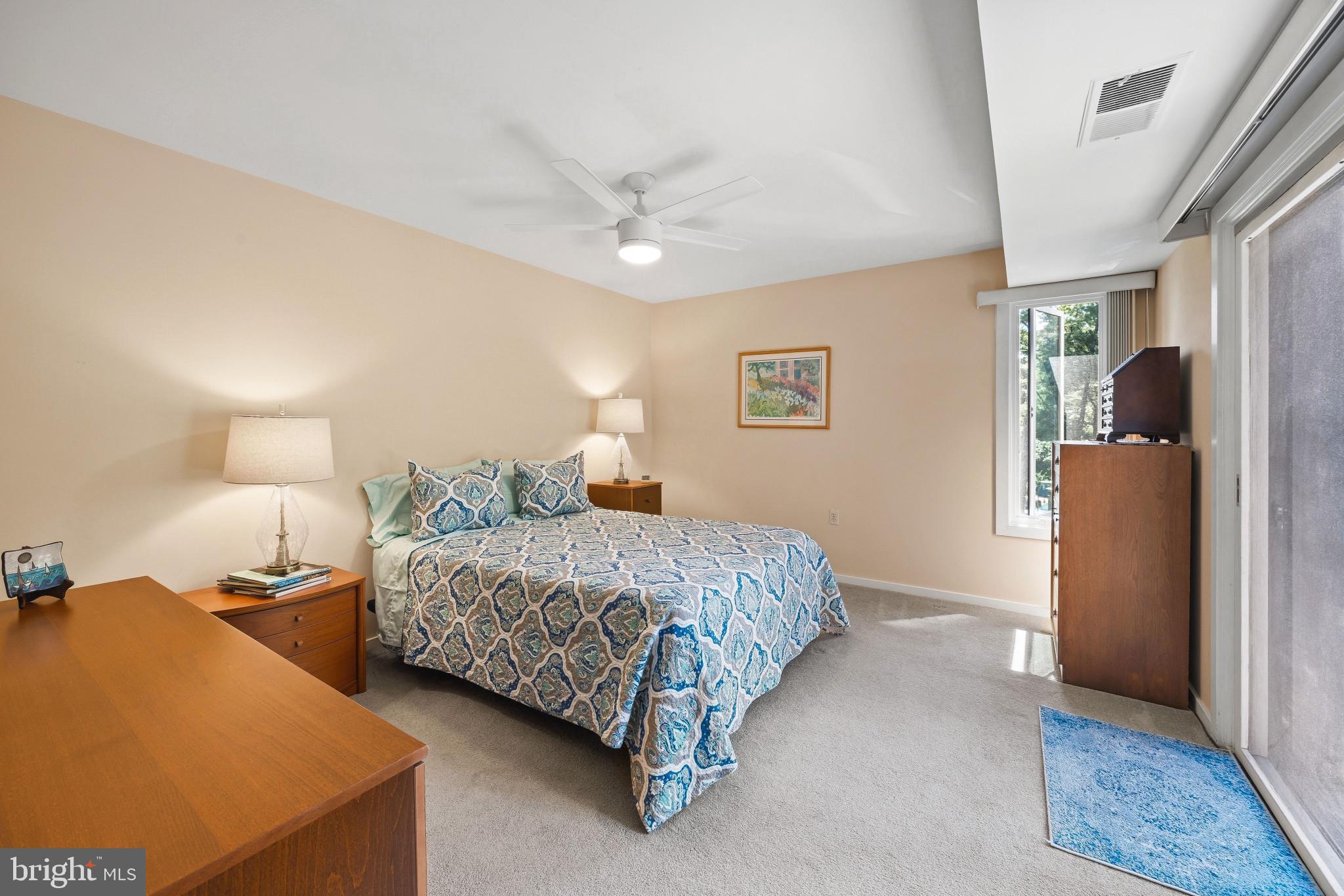 THE POINT CONDO - Residential