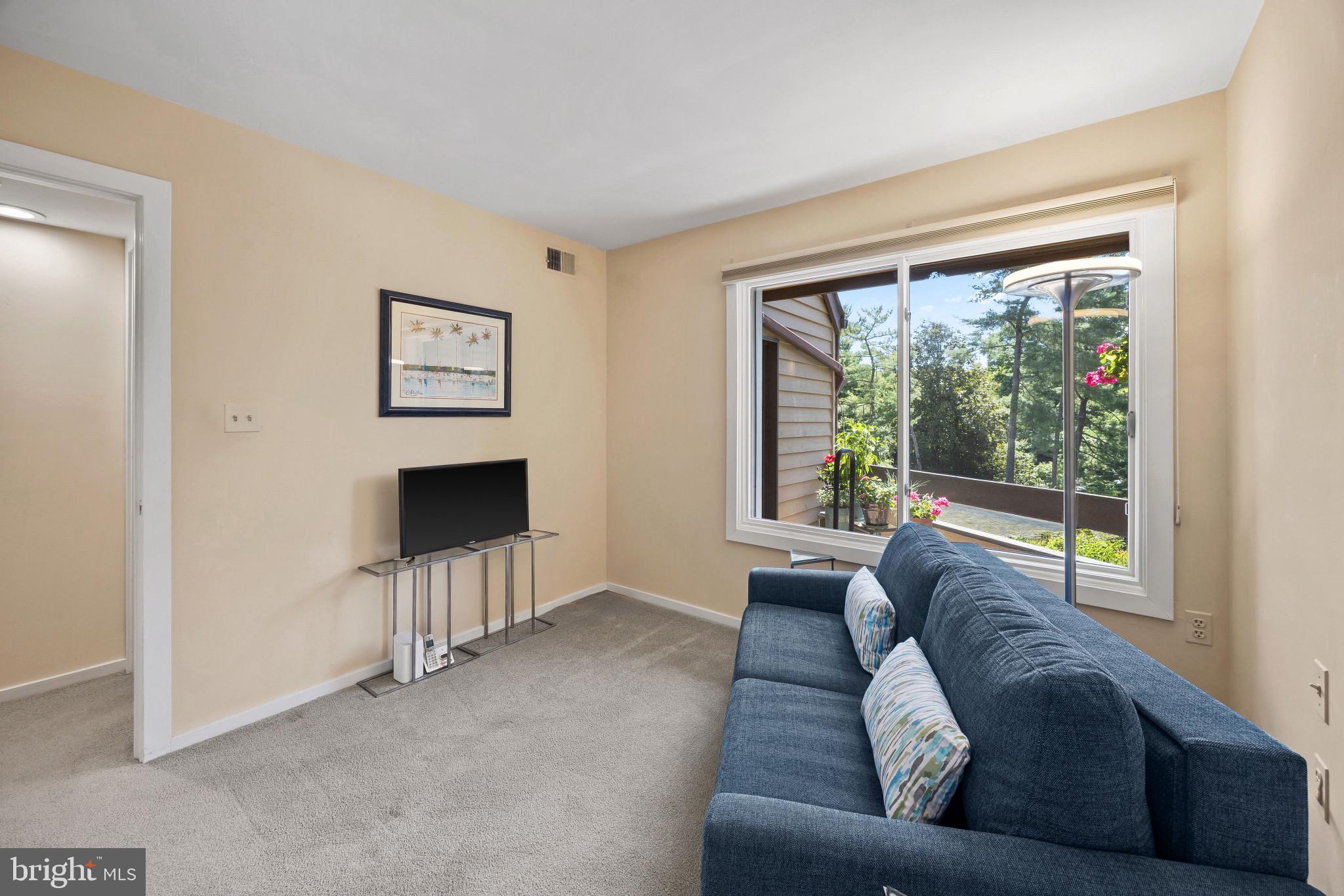 THE POINT CONDO - Residential