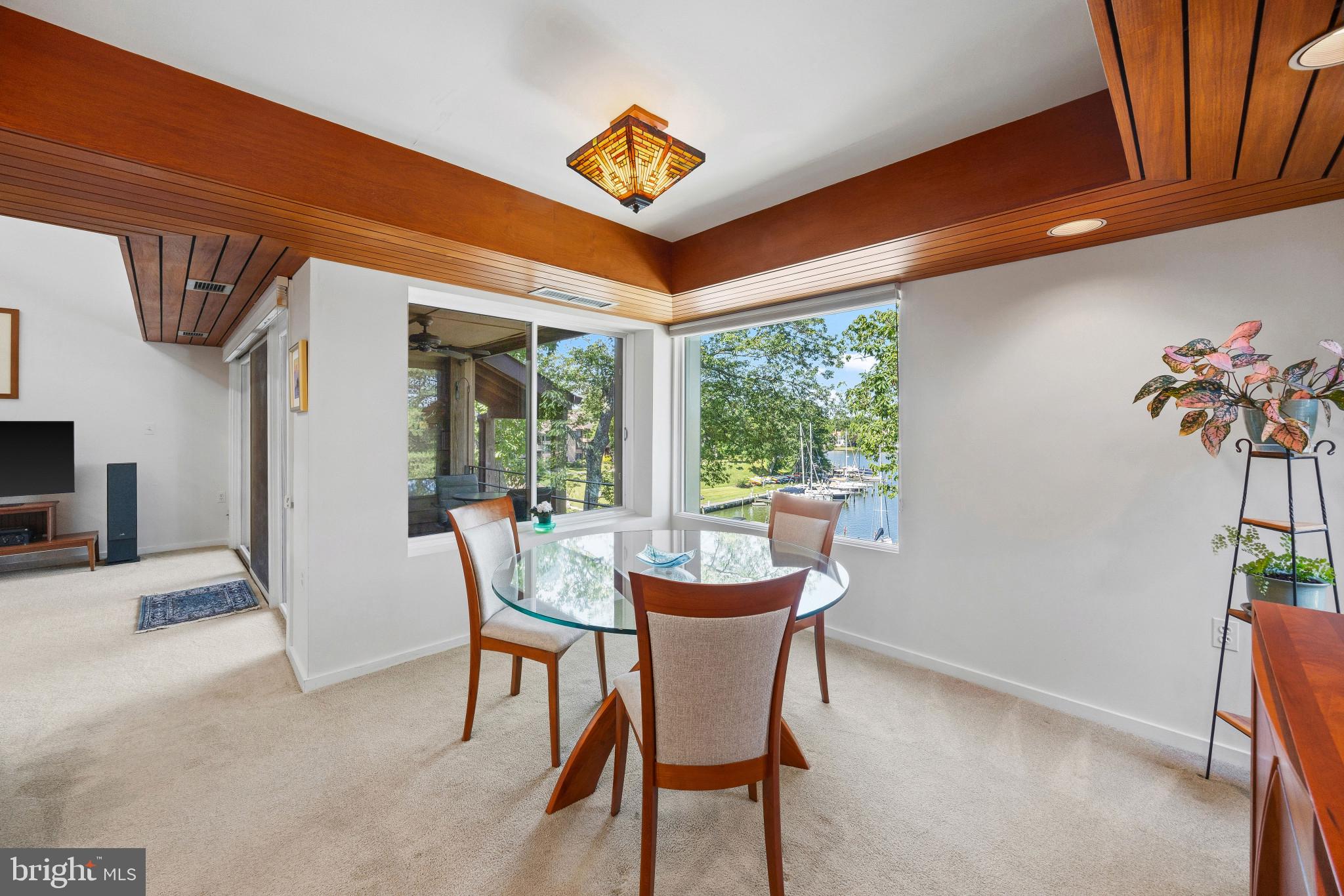 THE POINT CONDO - Residential