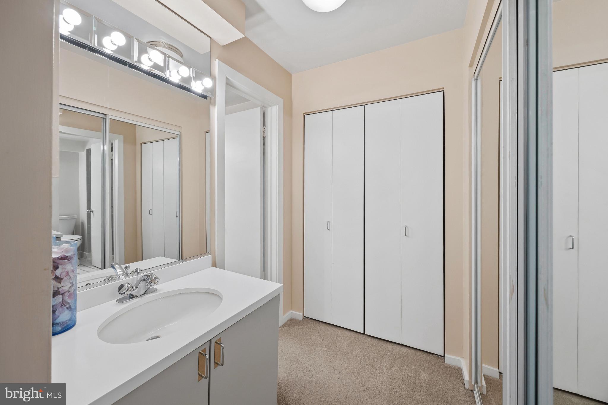 THE POINT CONDO - Residential