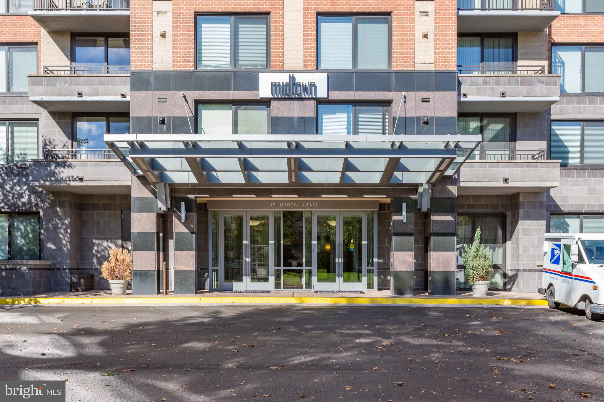 MIDTOWN ALEXANDRIA STATION CONDOMINIUM - Residential
