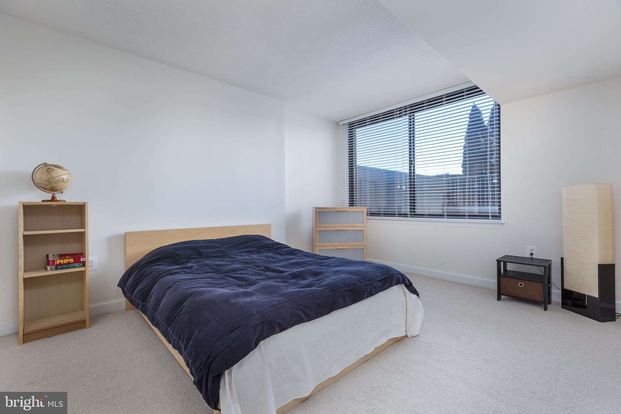 MIDTOWN ALEXANDRIA STATION CONDOMINIUM - Residential