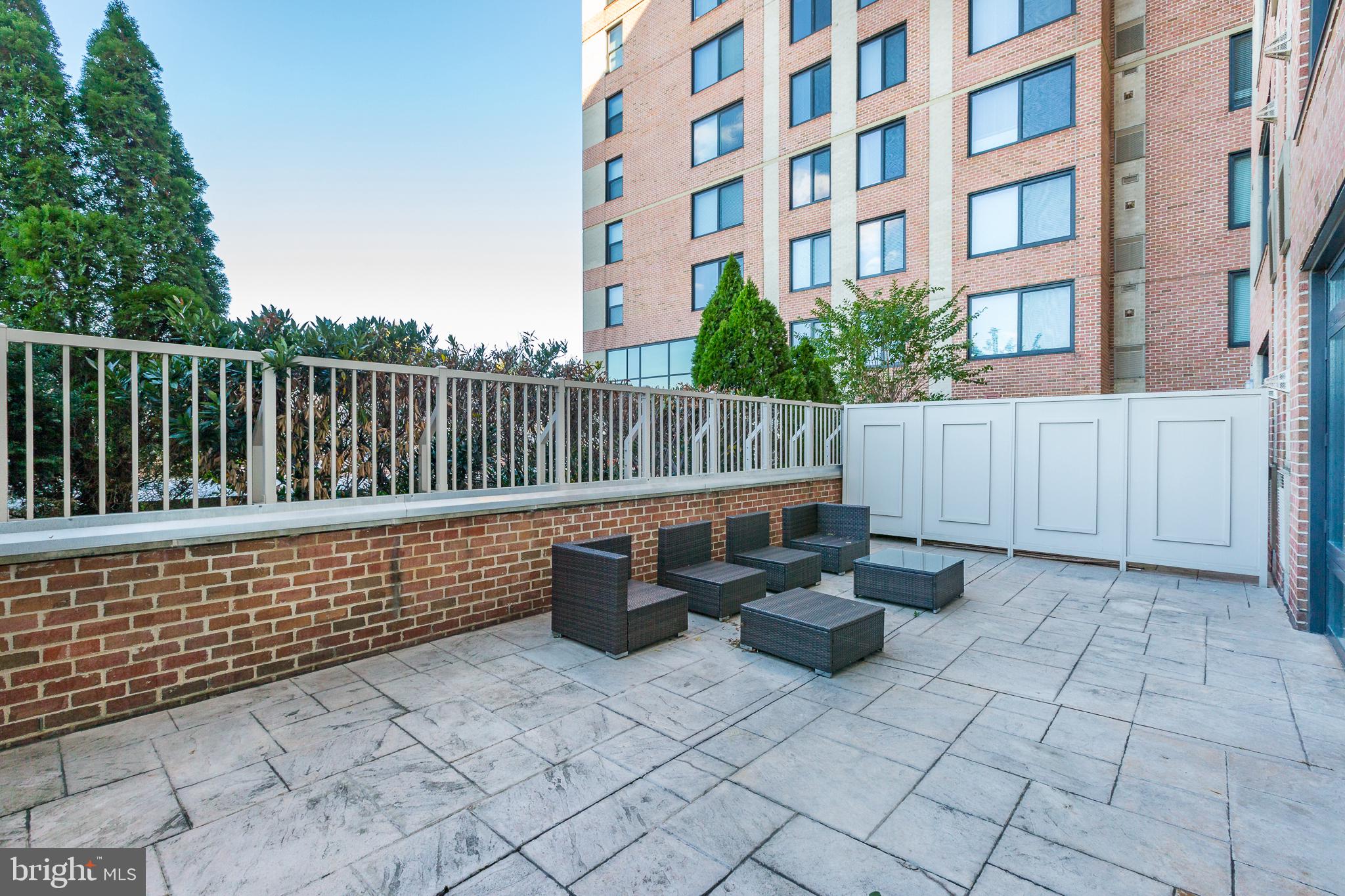 MIDTOWN ALEXANDRIA STATION CONDOMINIUM - Residential