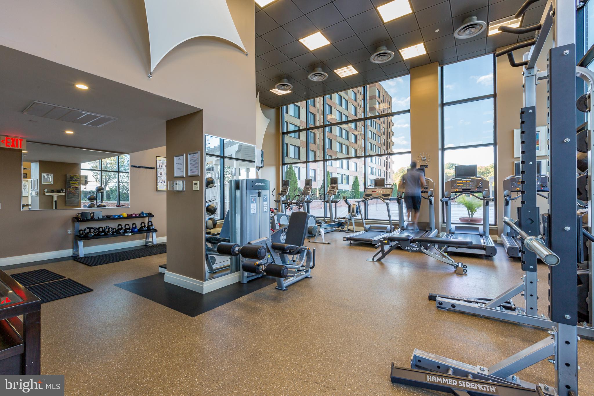 MIDTOWN ALEXANDRIA STATION CONDOMINIUM - Residential