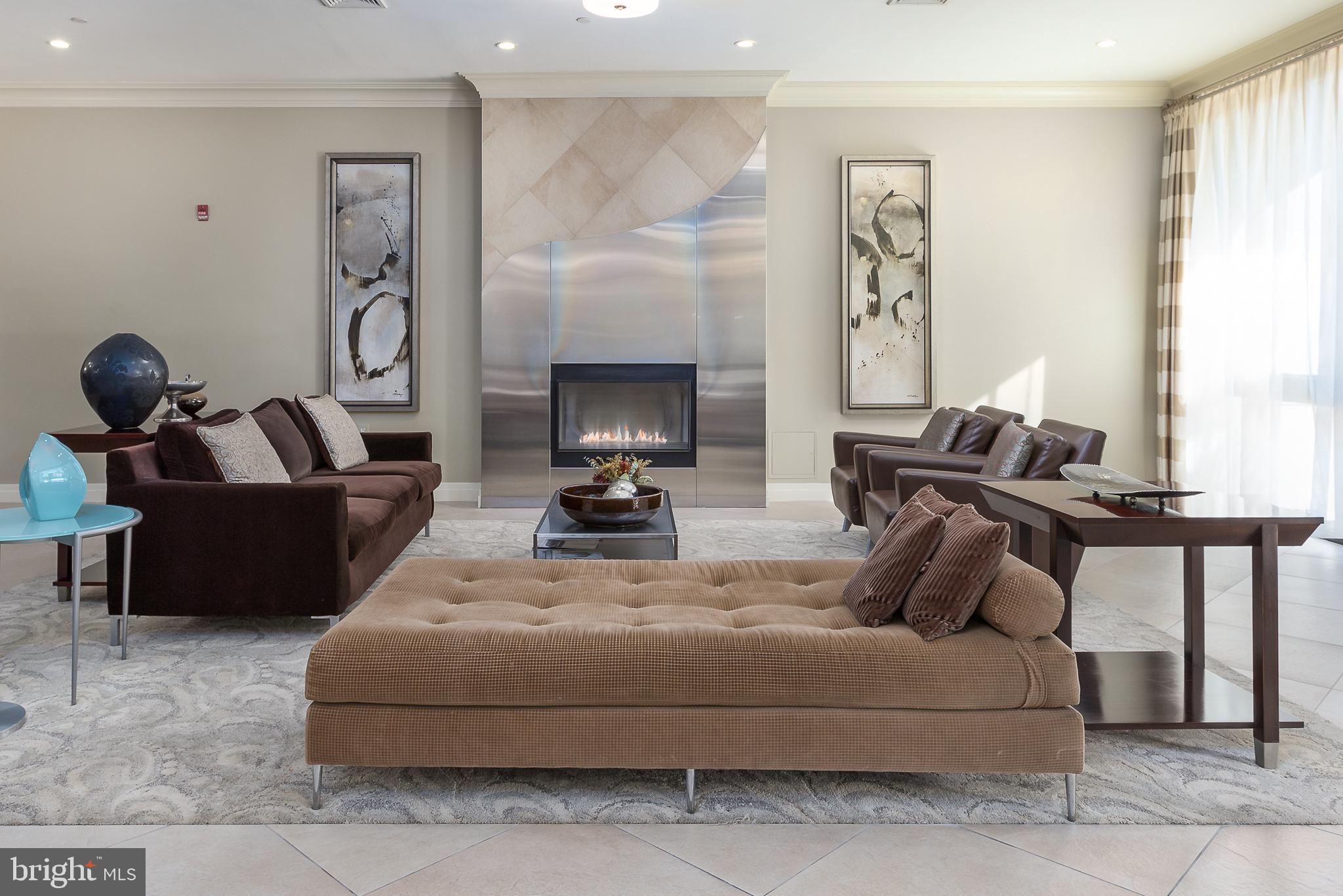 MIDTOWN ALEXANDRIA STATION CONDOMINIUM - Residential