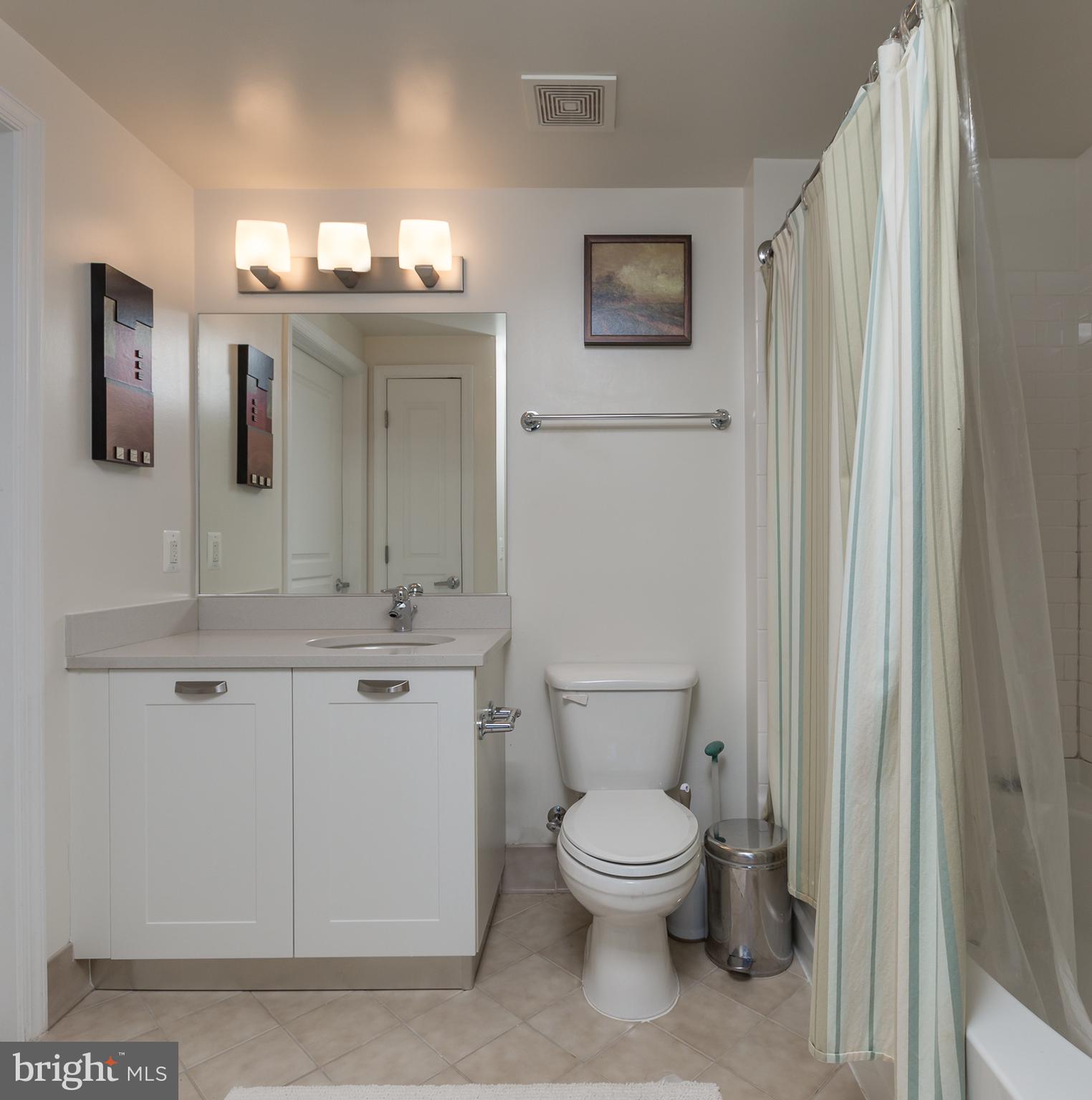 MIDTOWN ALEXANDRIA STATION CONDOMINIUM - Residential