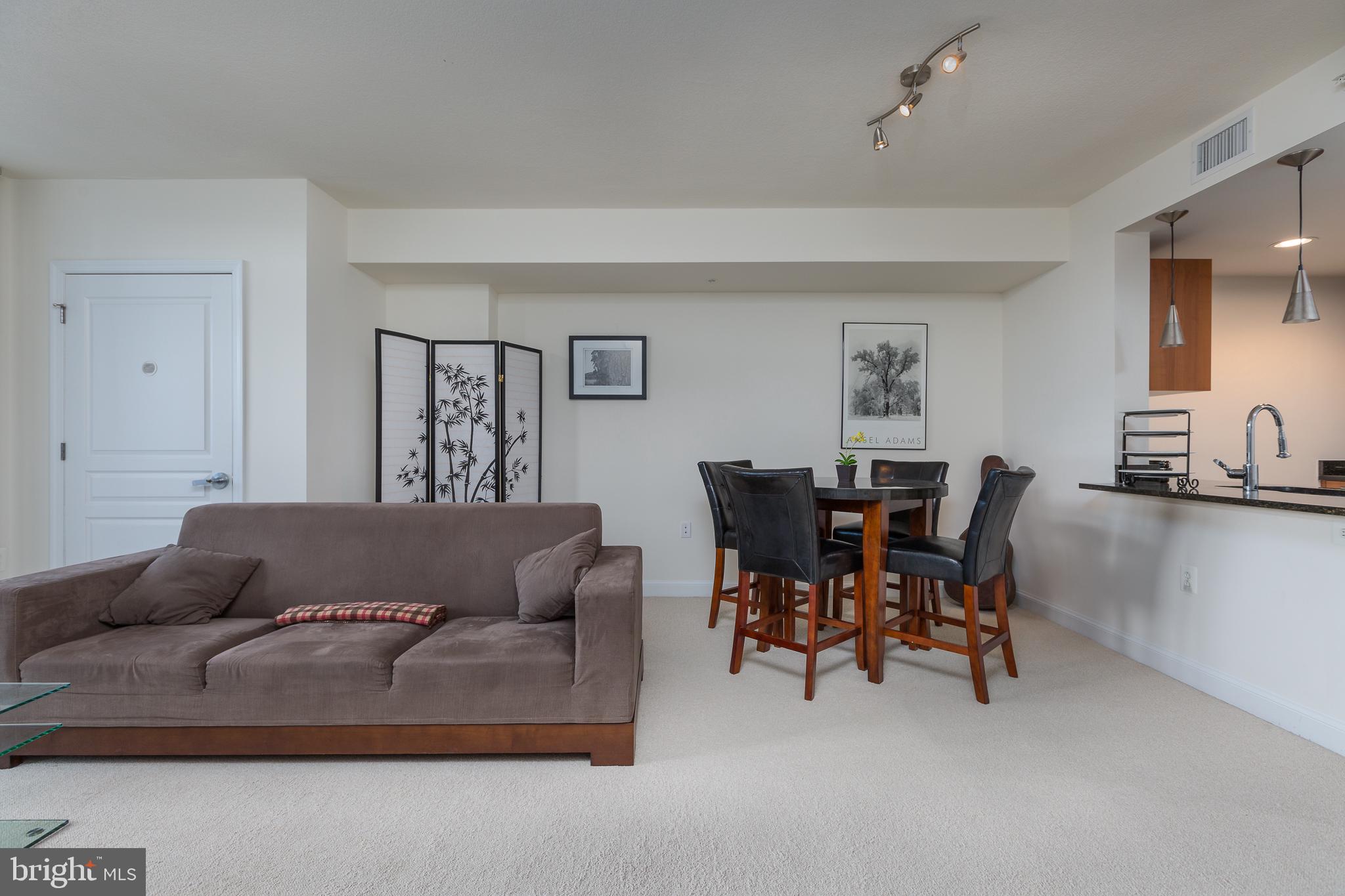 MIDTOWN ALEXANDRIA STATION CONDOMINIUM - Residential