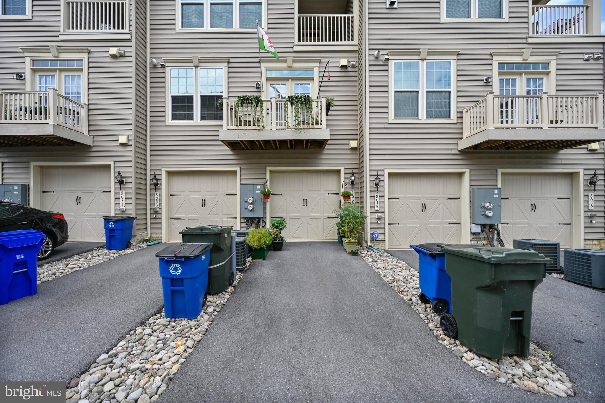 GREENBELT STATION - Residential