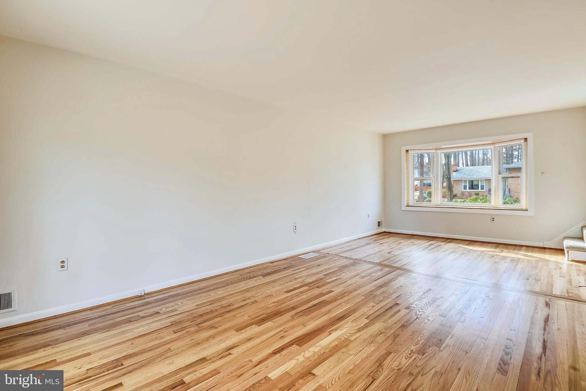 BEL PRE WOODS - Residential