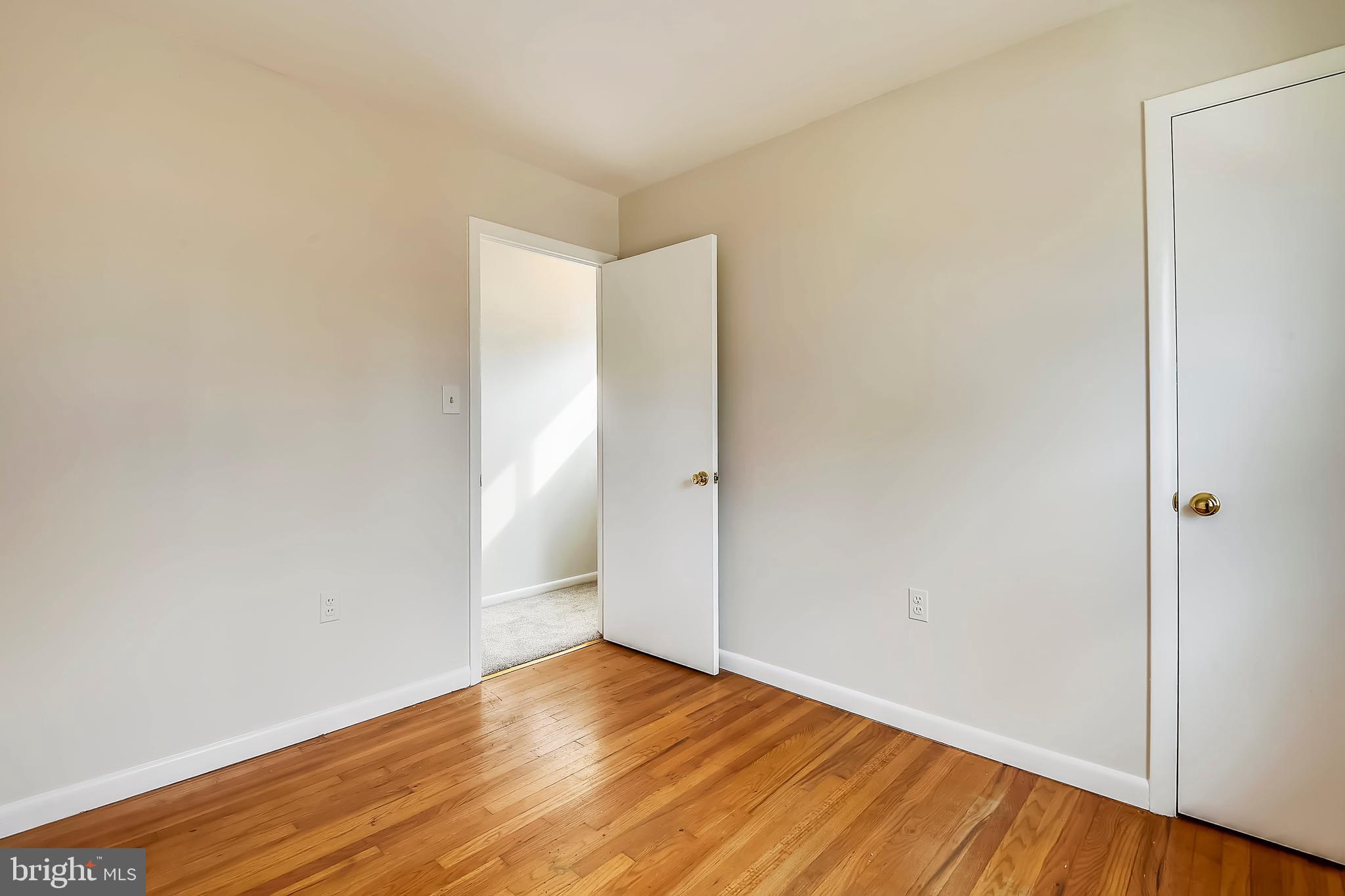 BEL PRE WOODS - Residential