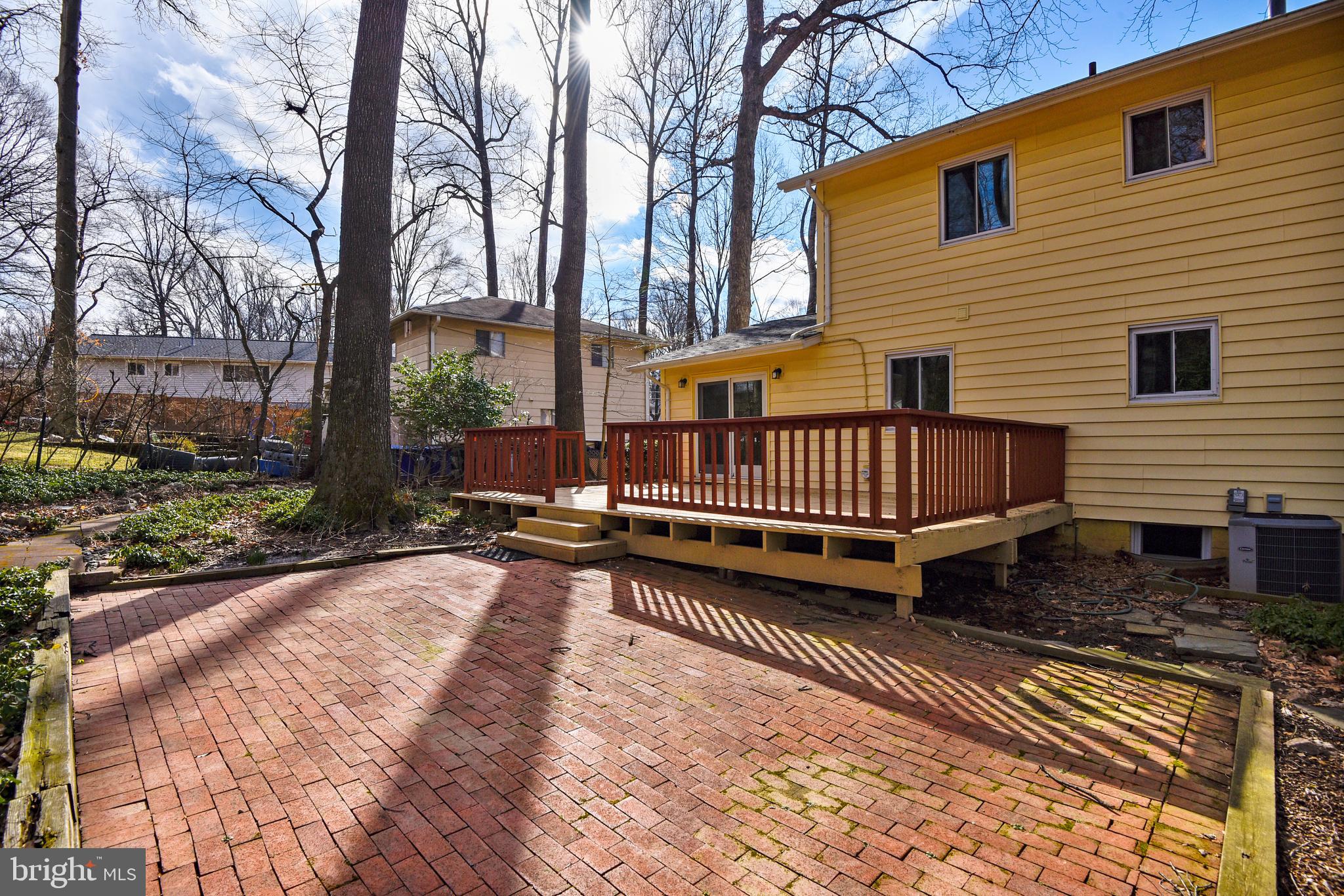 BEL PRE WOODS - Residential