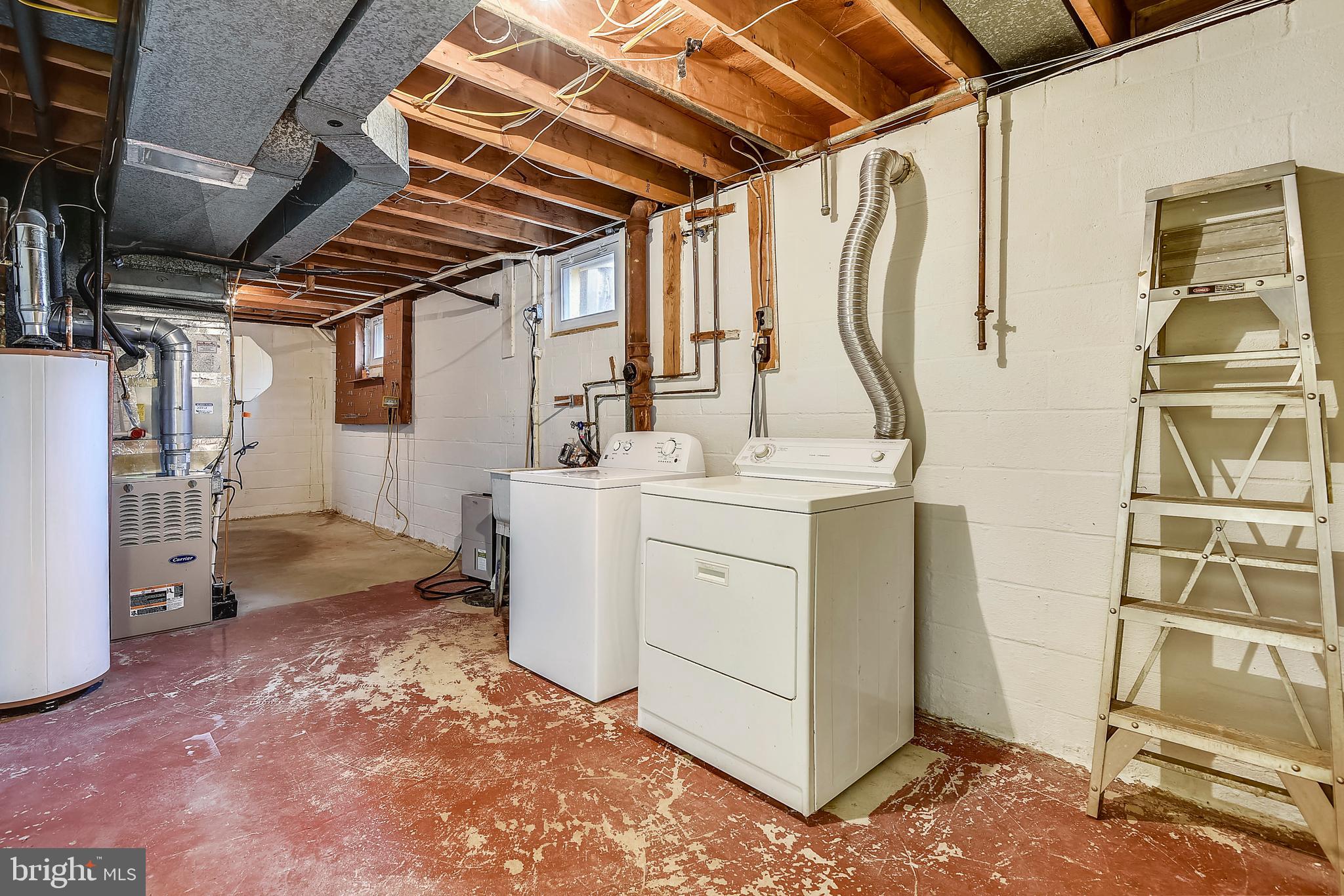 BEL PRE WOODS - Residential