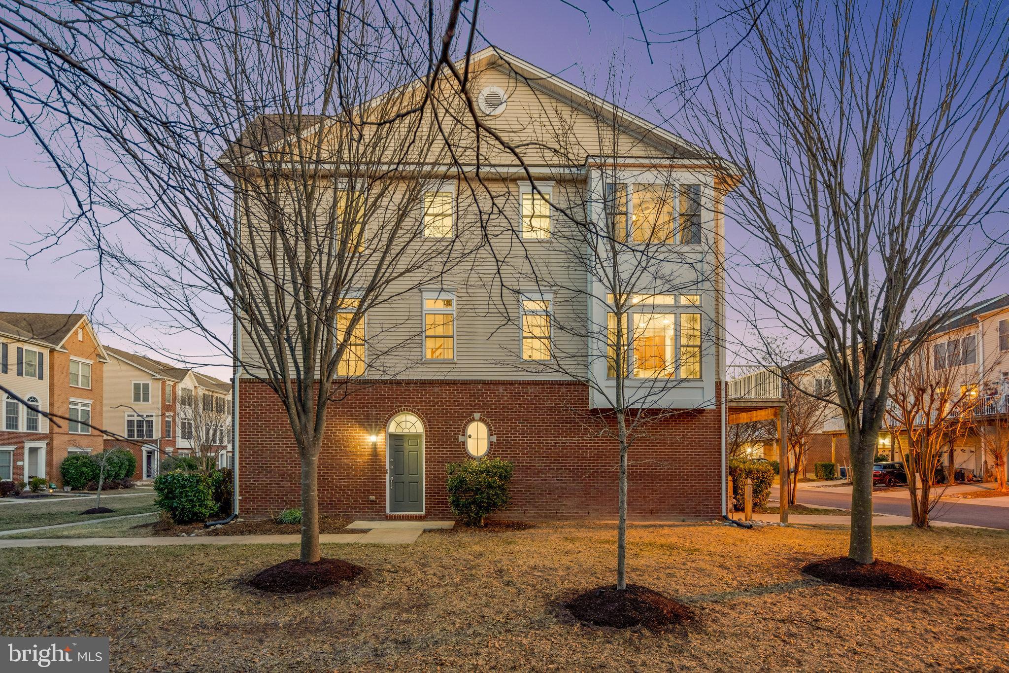 SOUTH RIDING - Residential