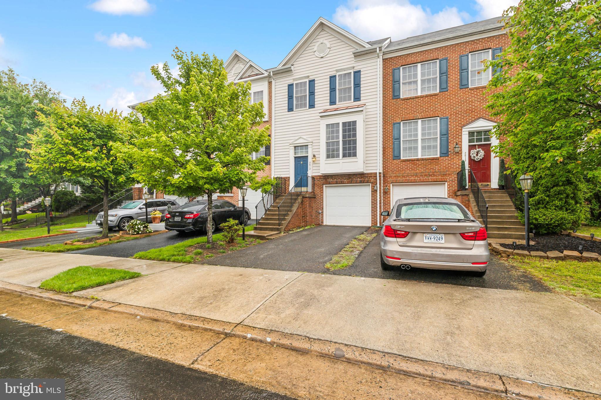RIVER OAKS - Residential Lease