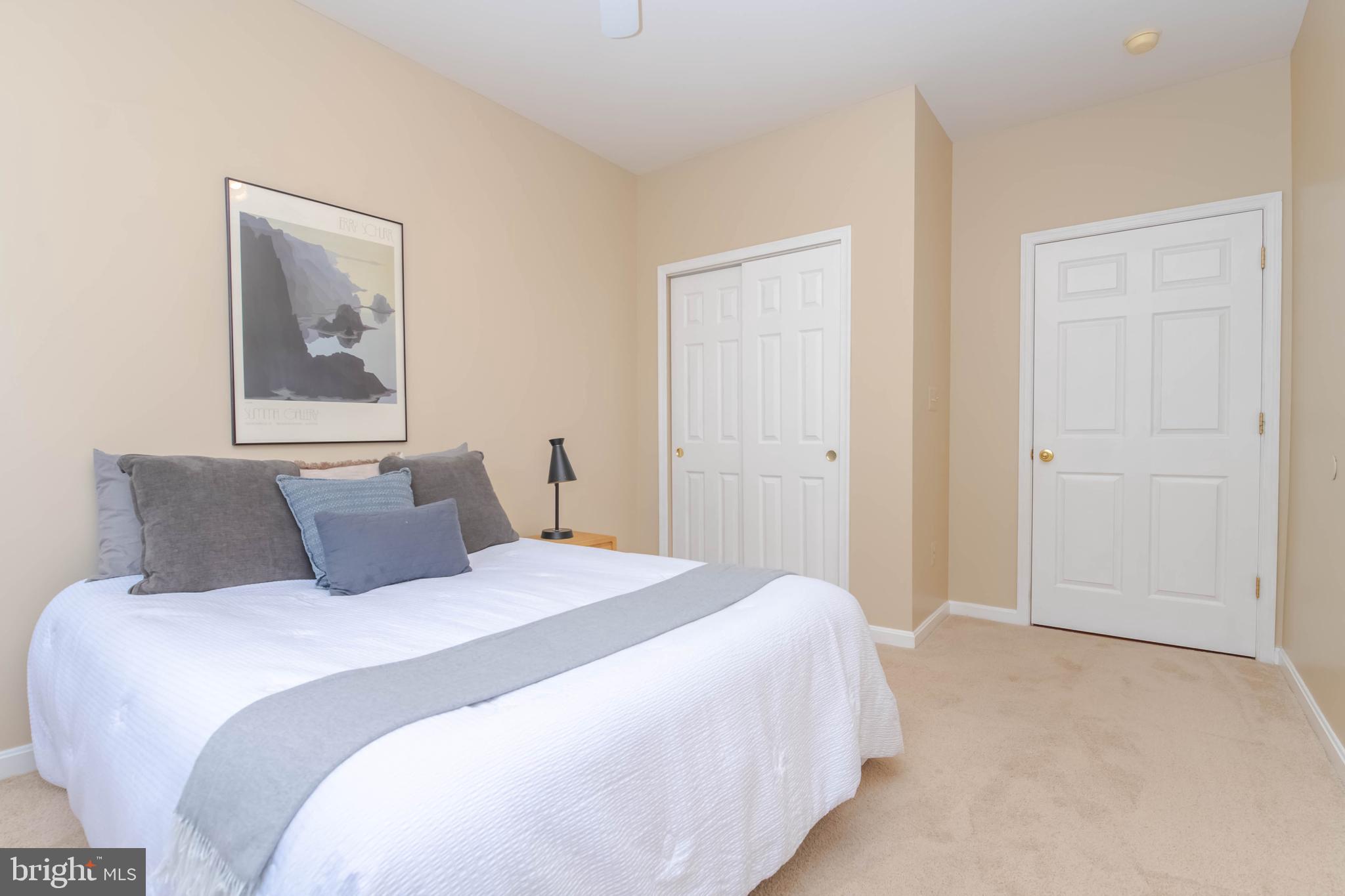 HOPEWELL POINTE - Residential