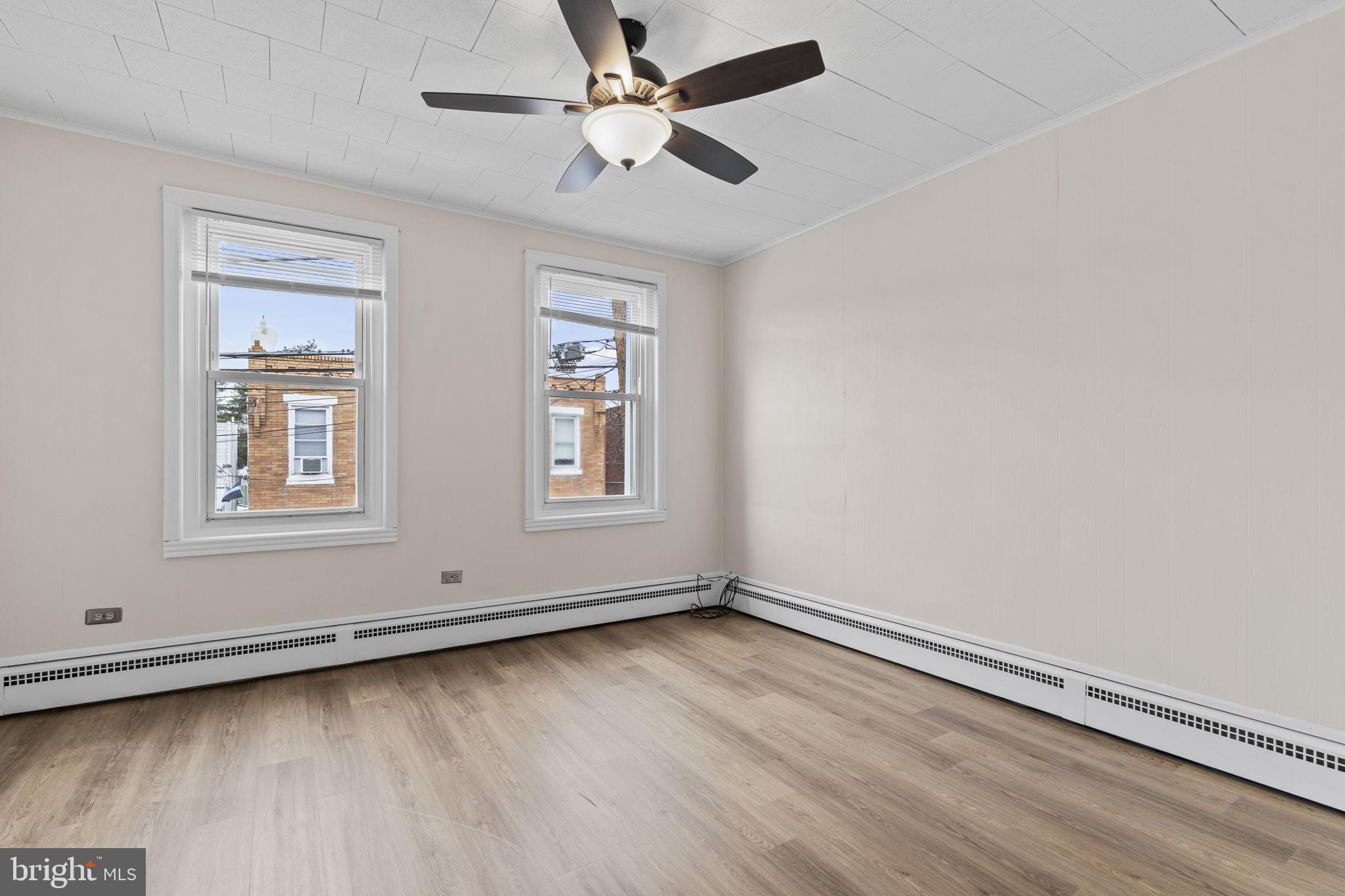 BRIDESBURG - Residential