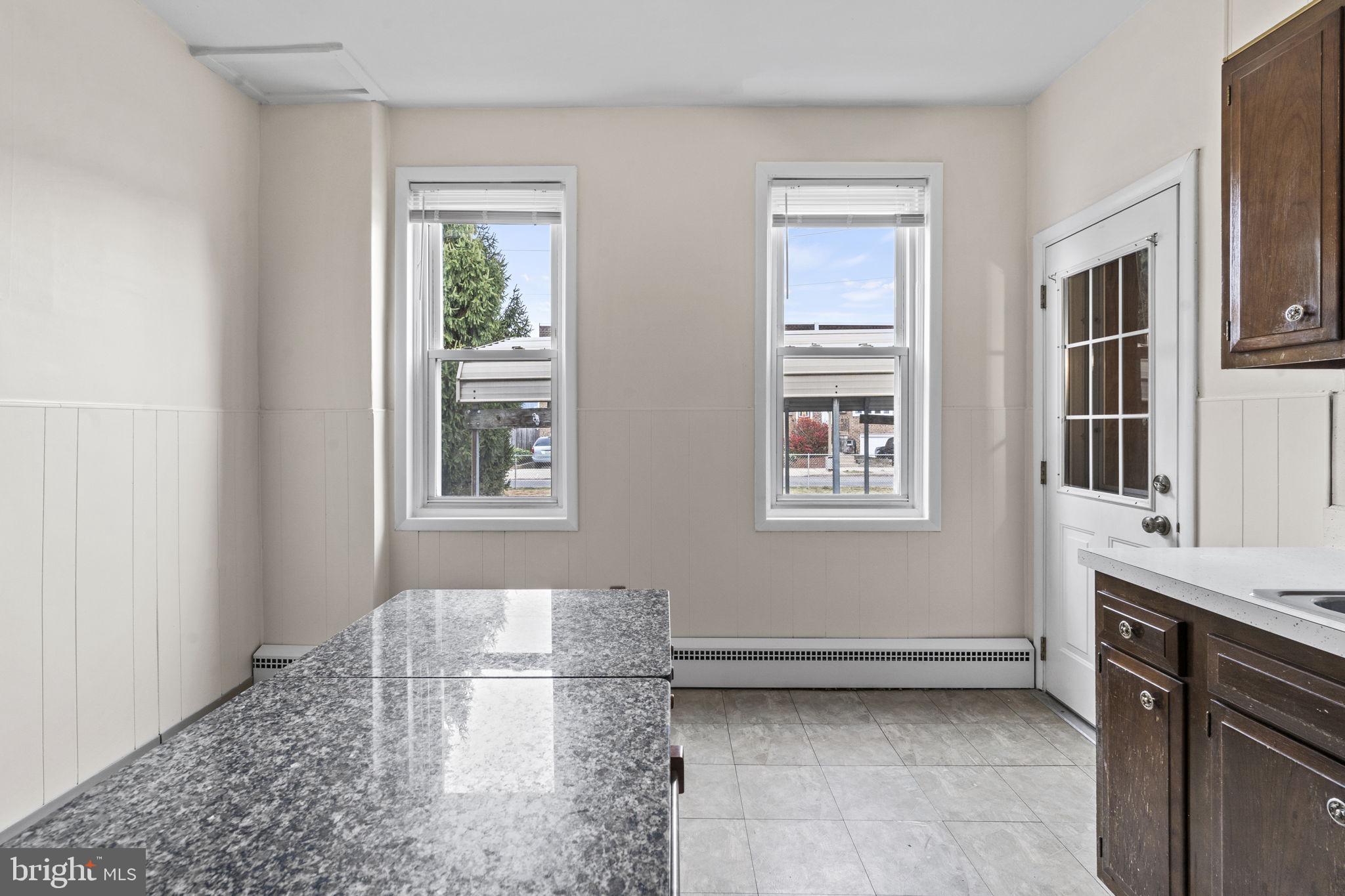BRIDESBURG - Residential
