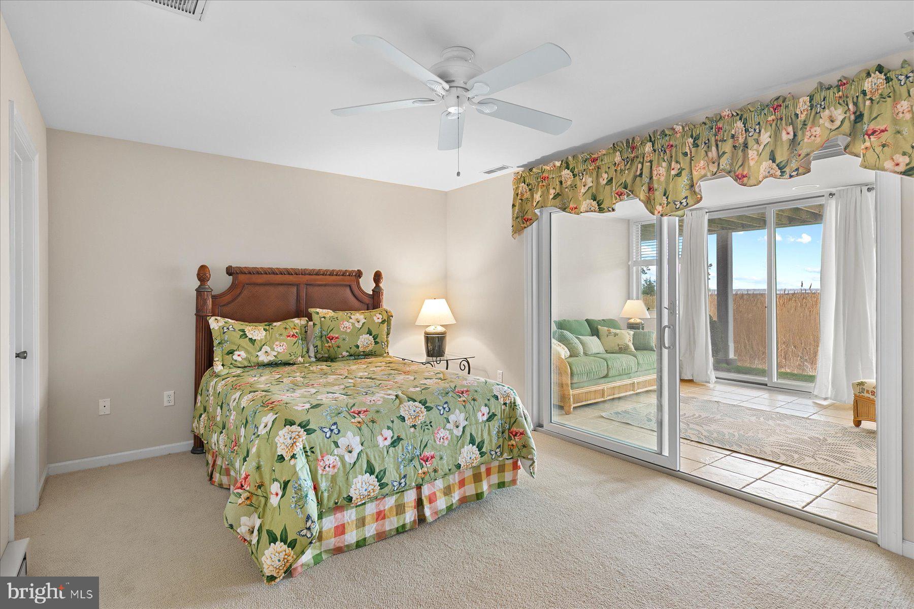 BAYVILLE SHORES - Residential