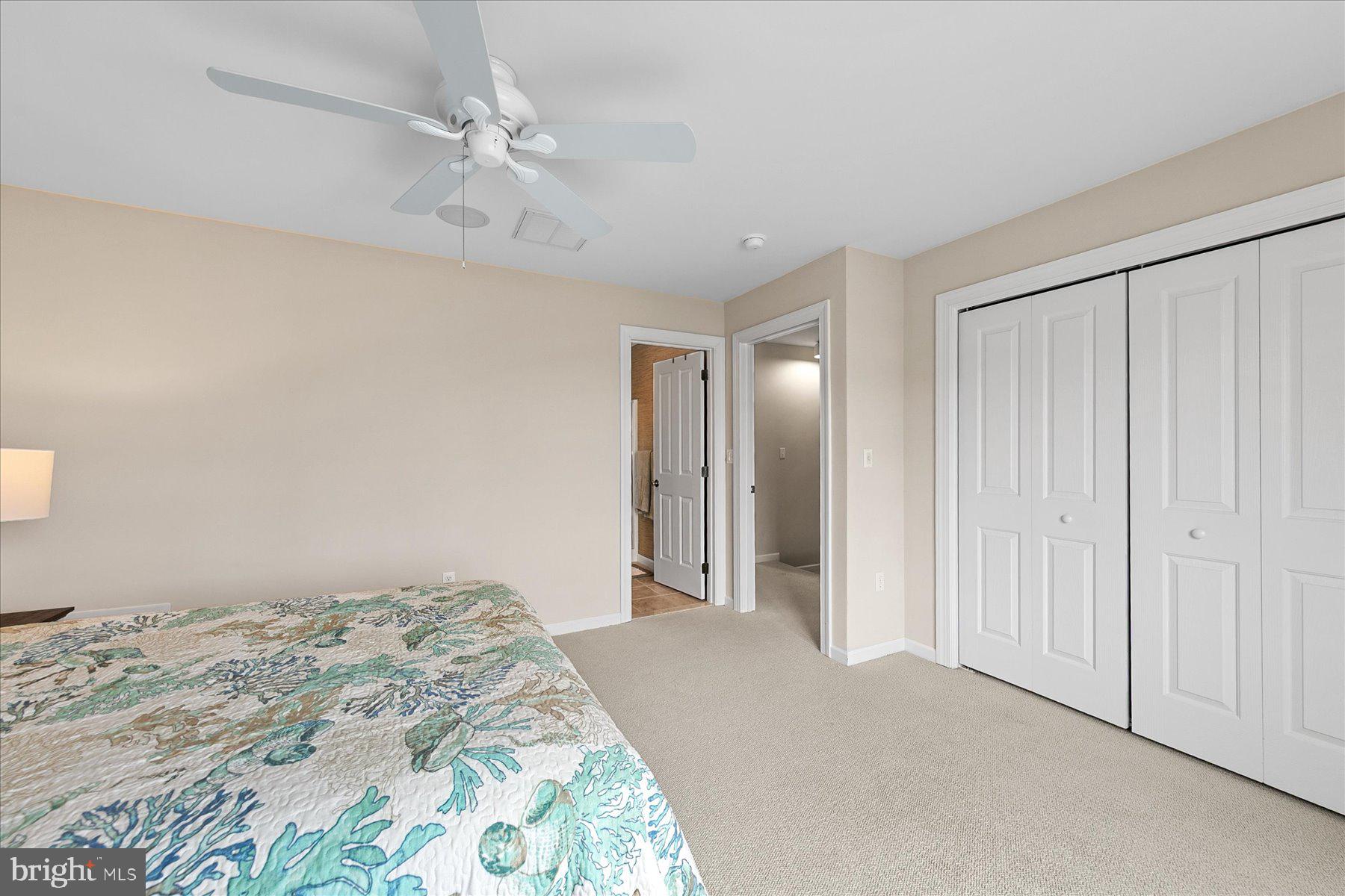BAYVILLE SHORES - Residential