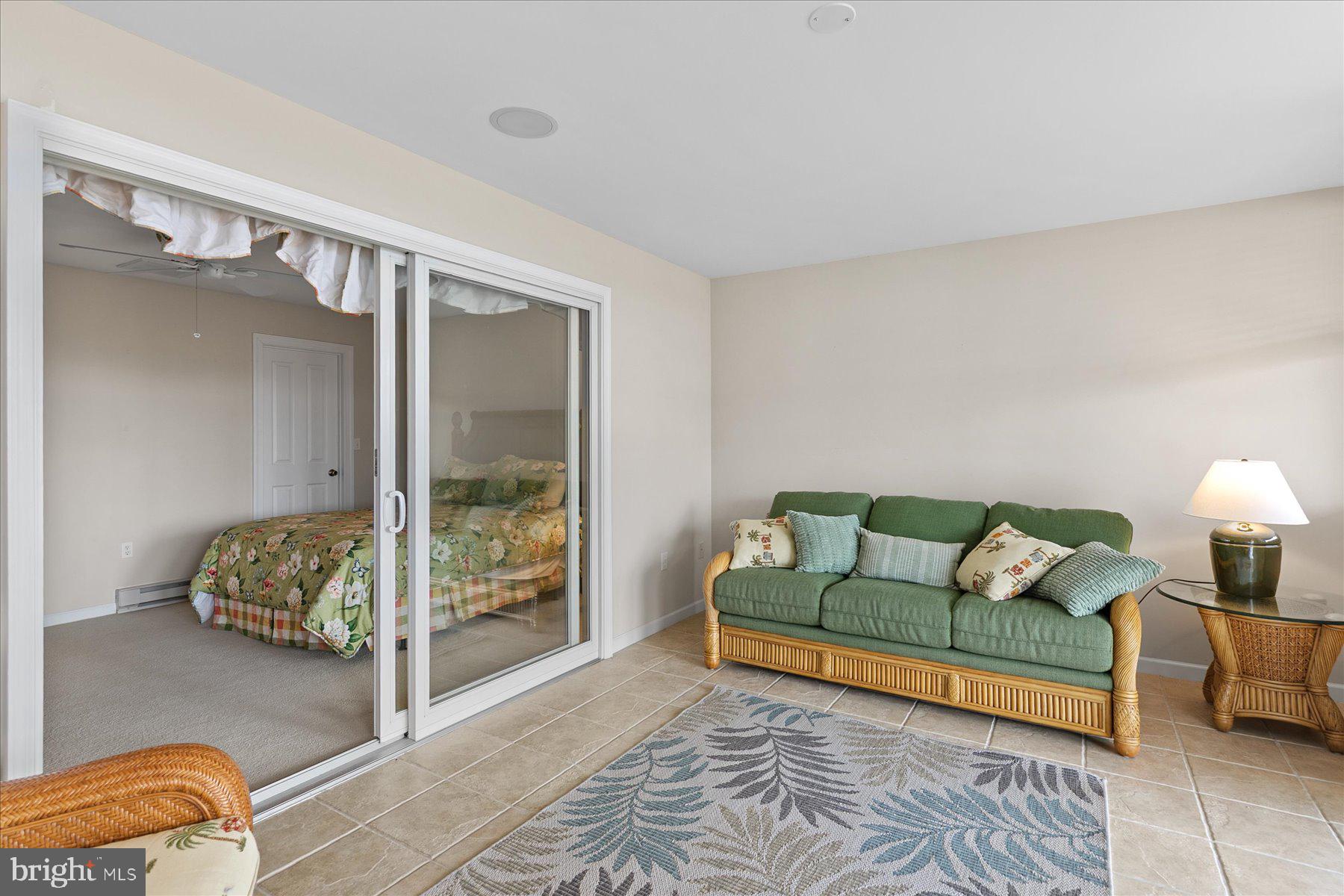 BAYVILLE SHORES - Residential