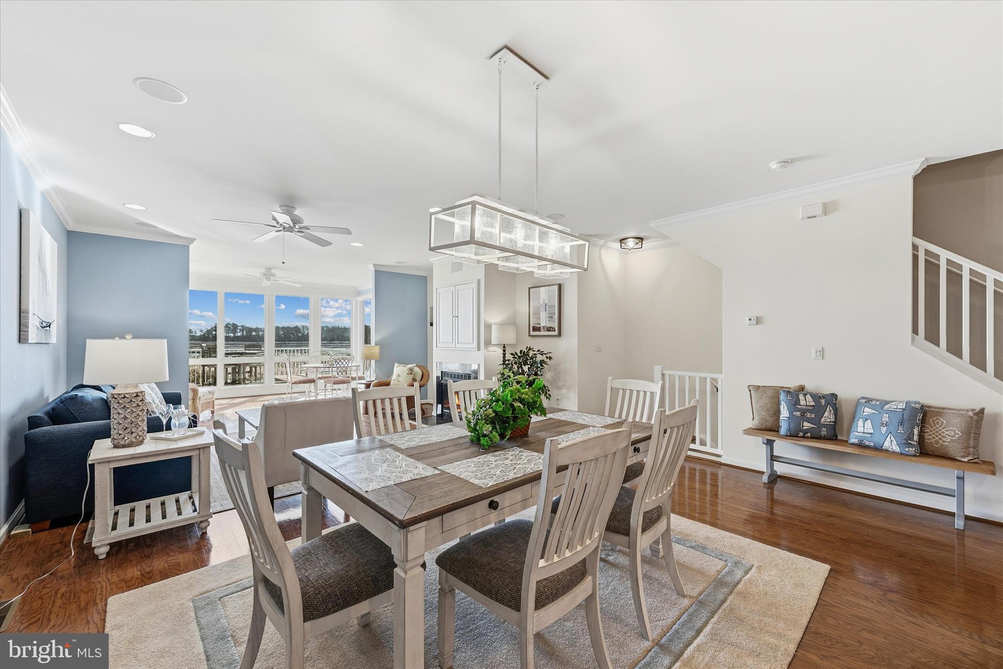 BAYVILLE SHORES - Residential