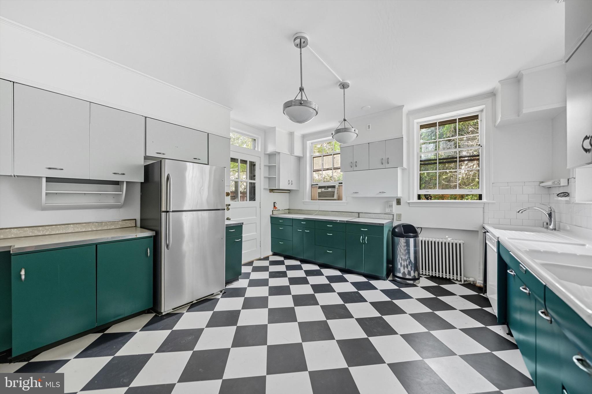 GEORGETOWN - Residential