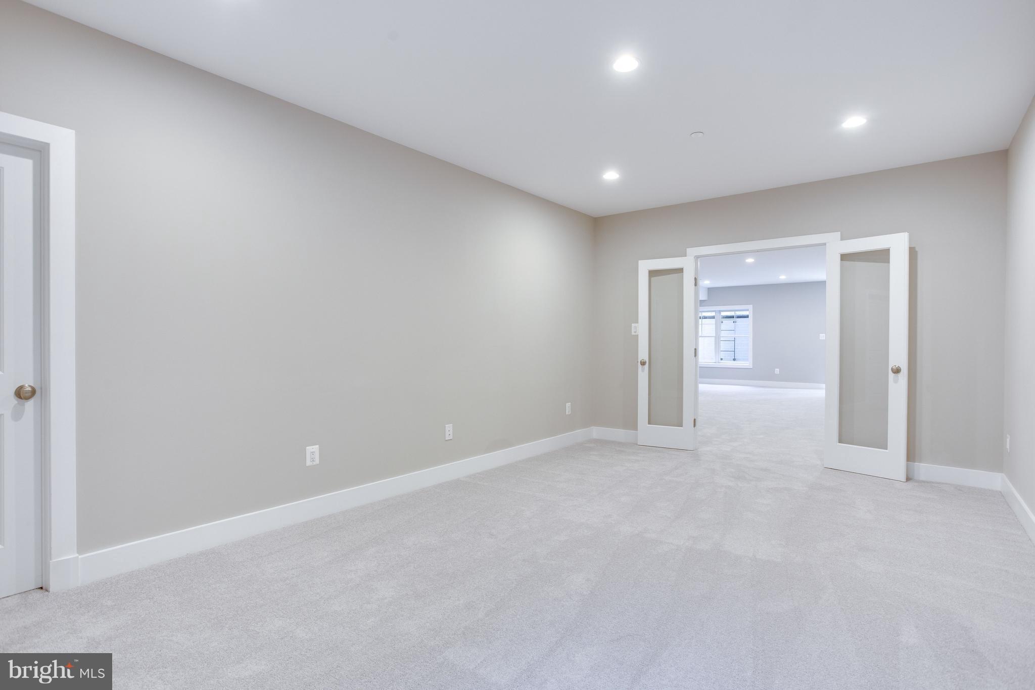 WOODHAVEN - Residential