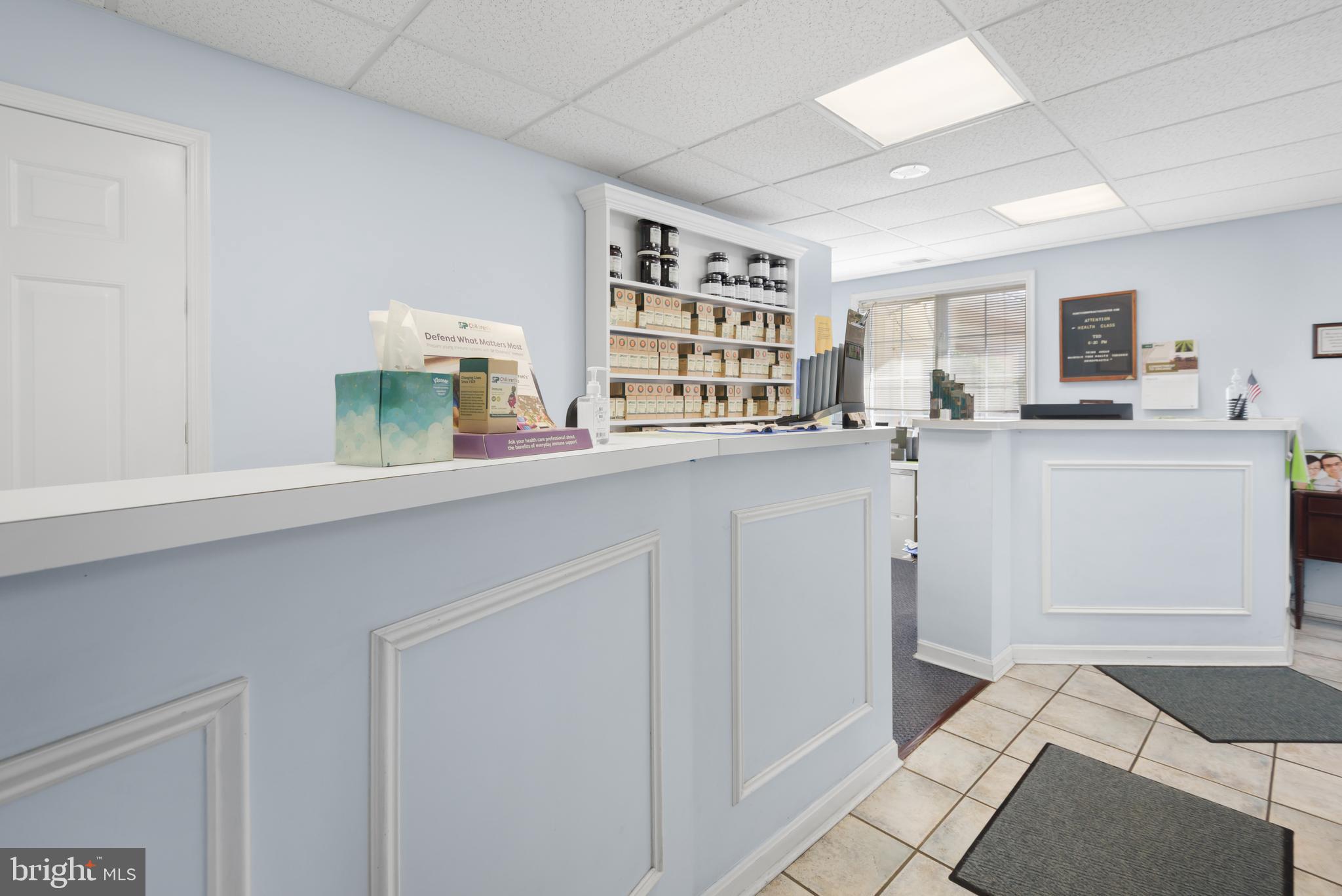 OLNEY - Commercial Sale