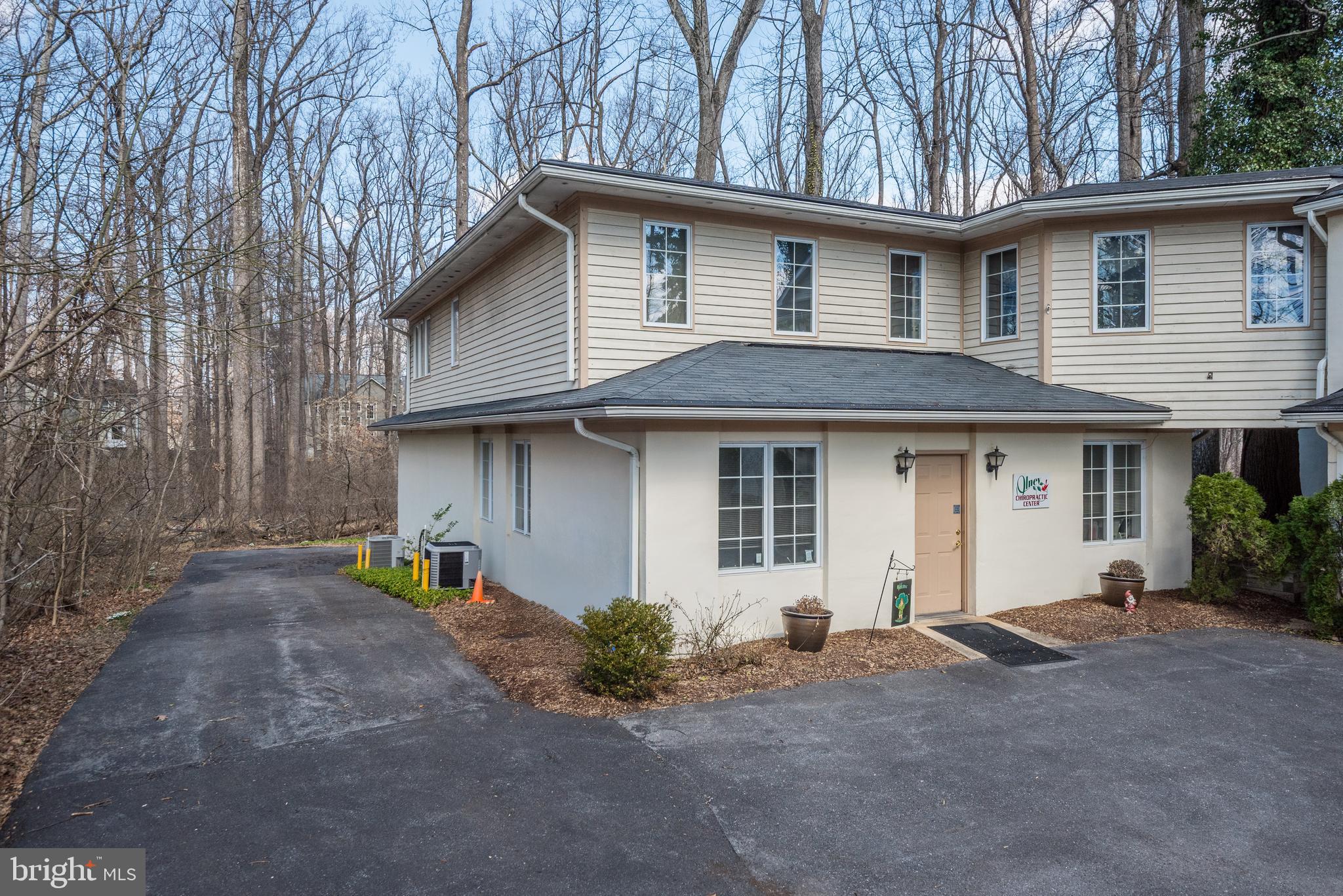OLNEY - Commercial Sale