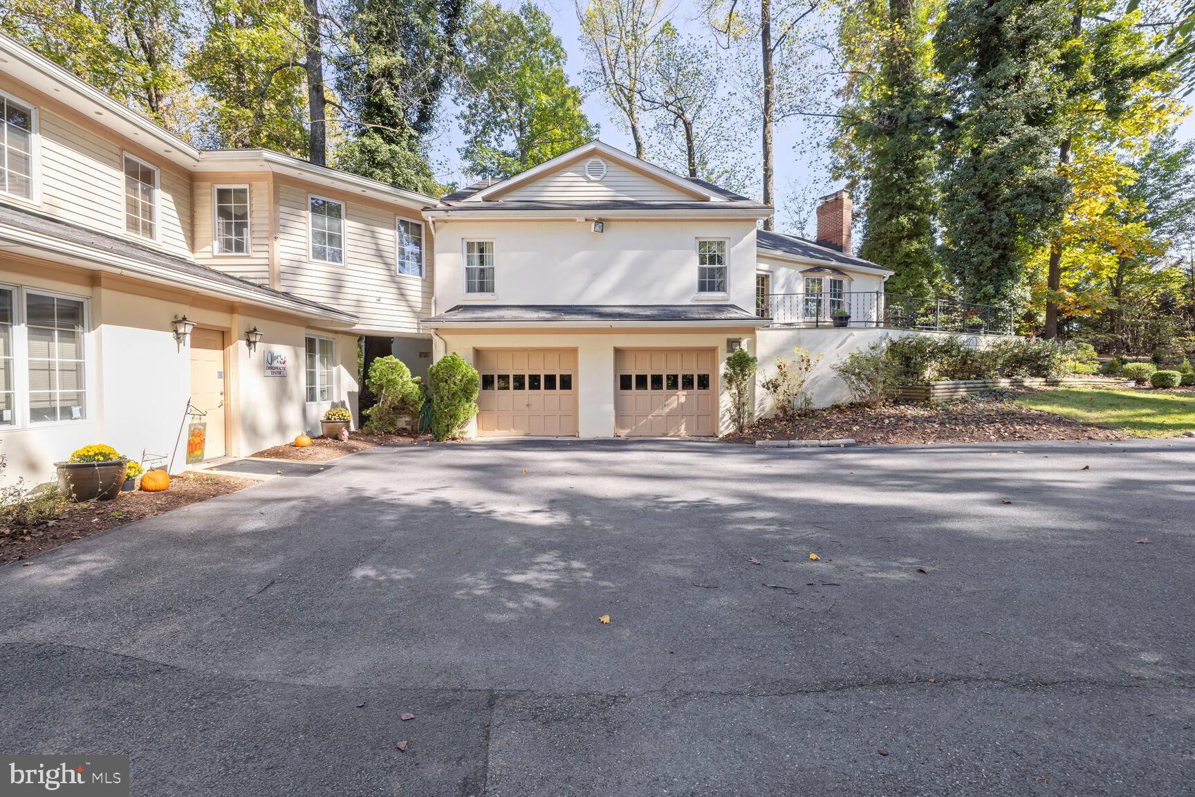 OLNEY - Commercial Sale