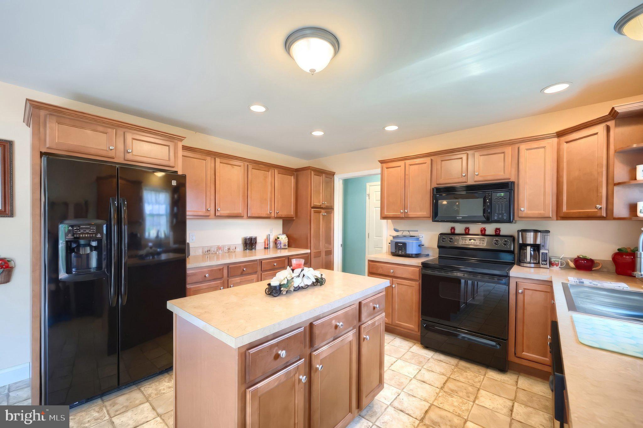 HAMPDEN HEIGHTS - Residential
