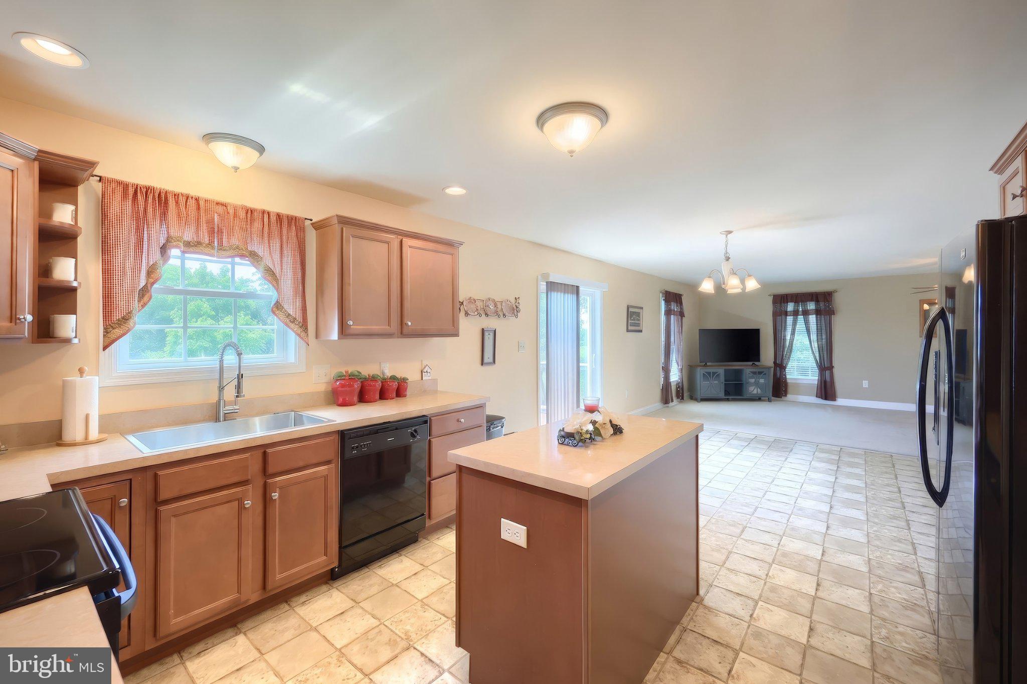 HAMPDEN HEIGHTS - Residential
