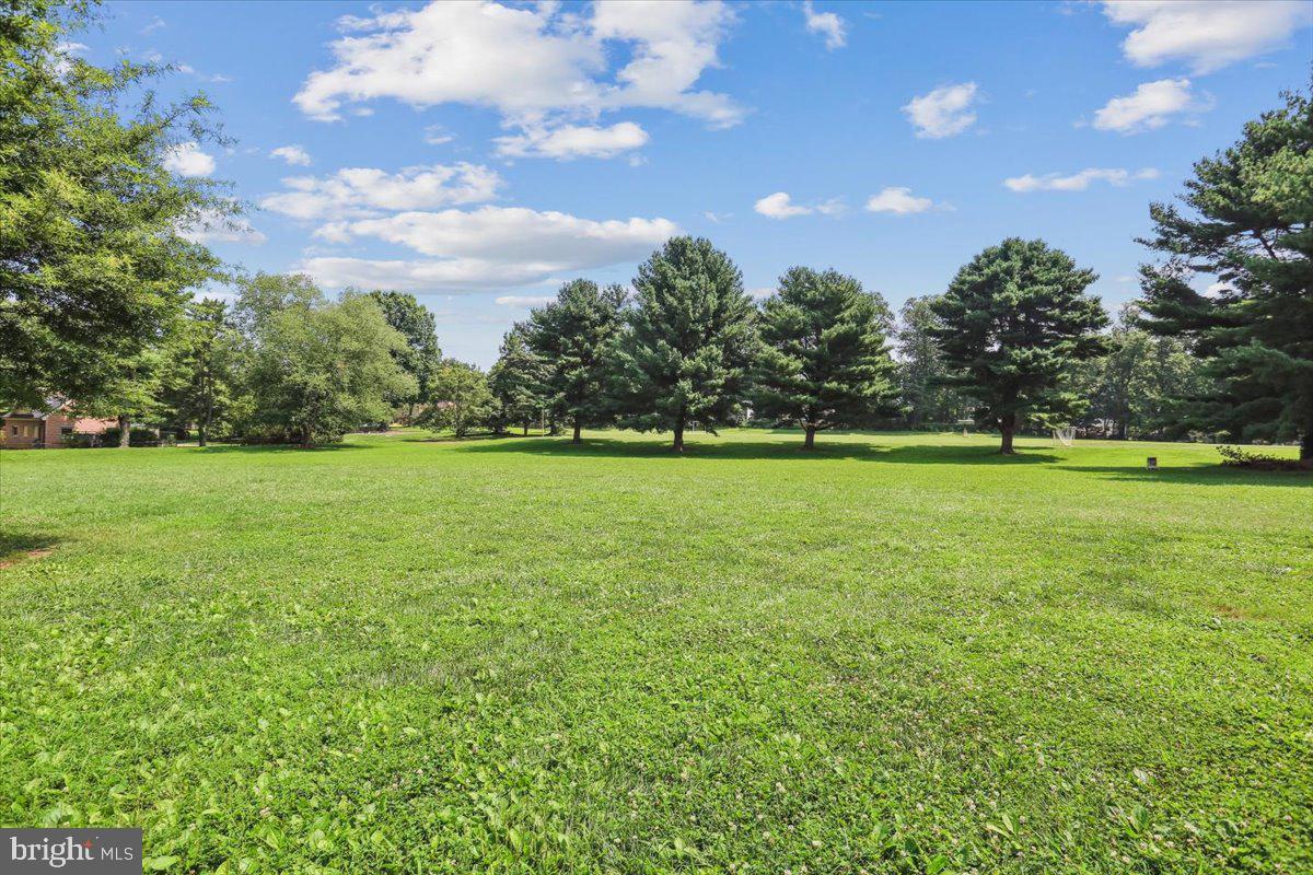 ASPEN HILL PARK - Residential