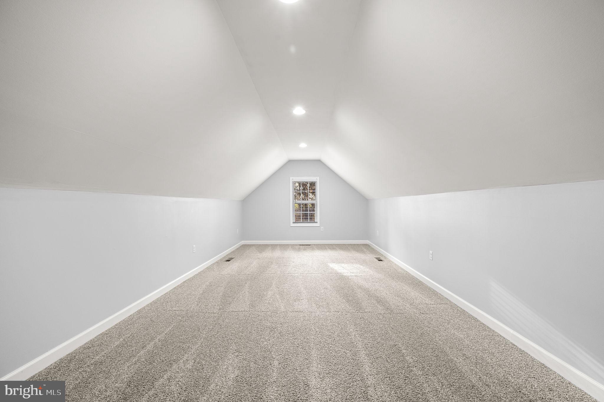LITTLE BRITAIN - Residential