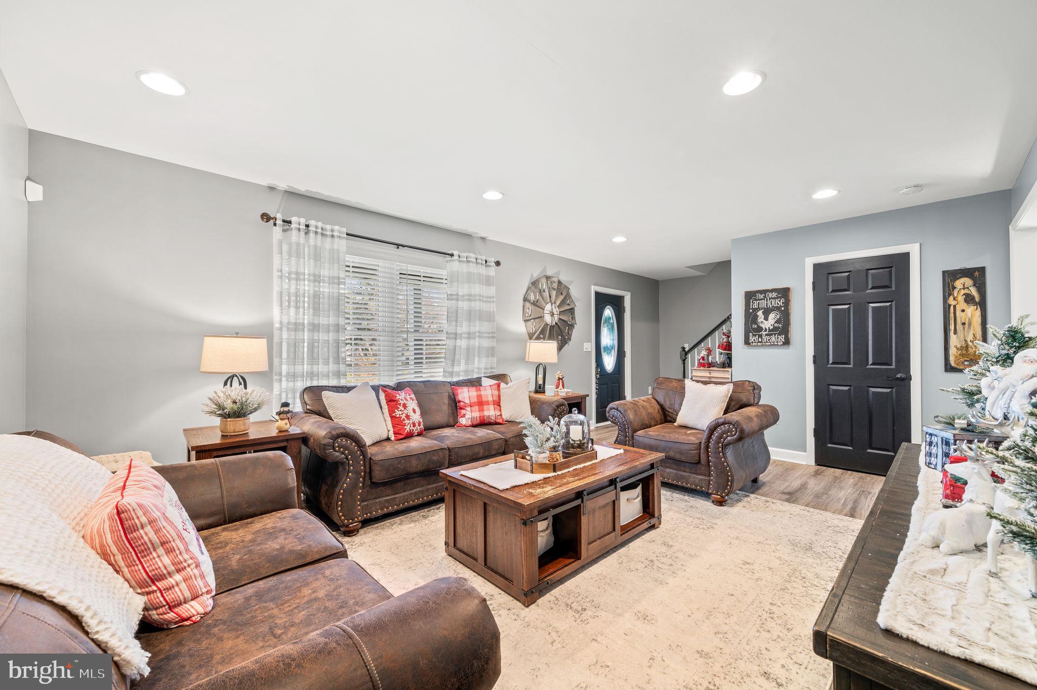 LITTLE BRITAIN - Residential