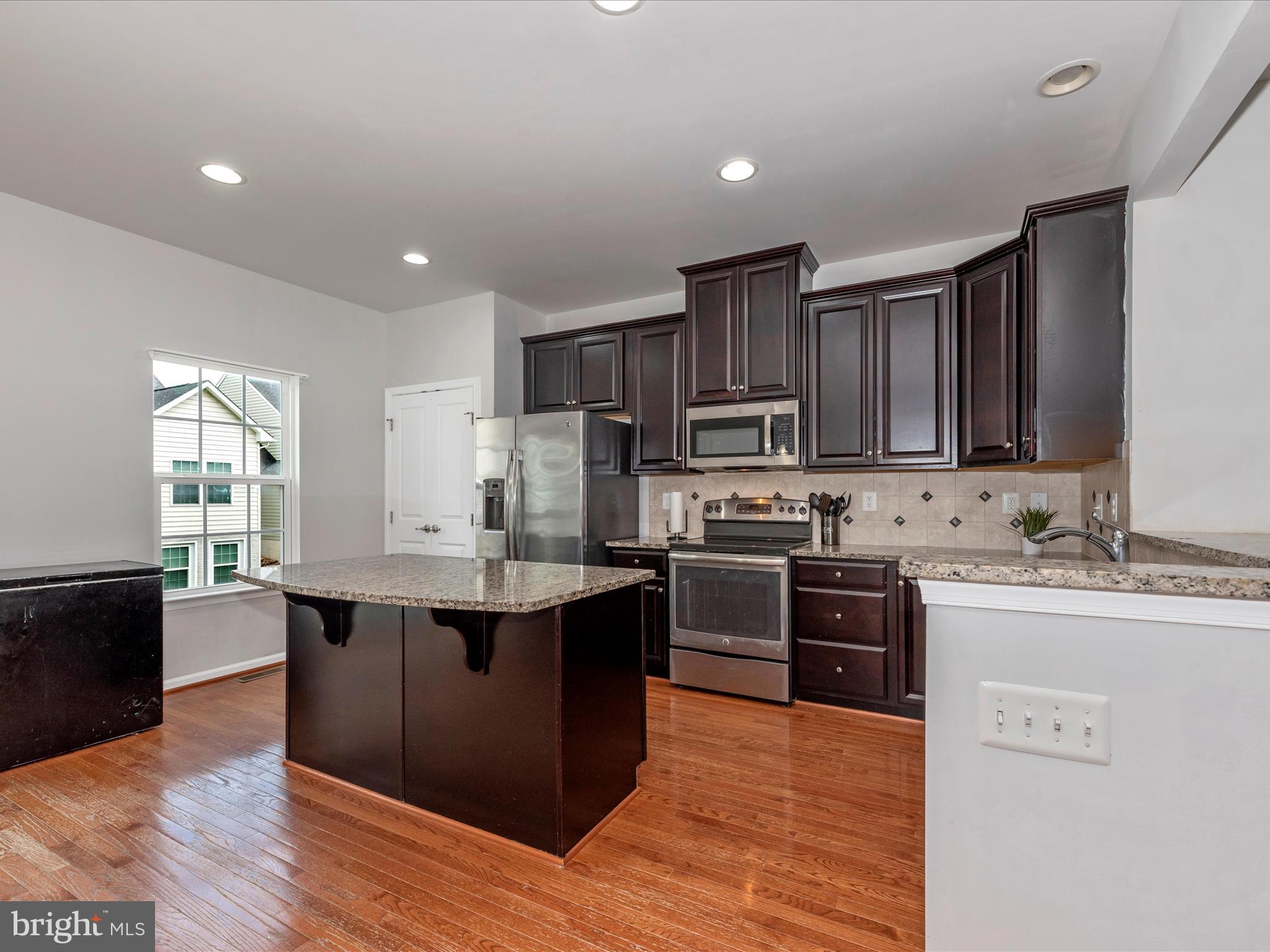 POTOMAC STATION - Residential
