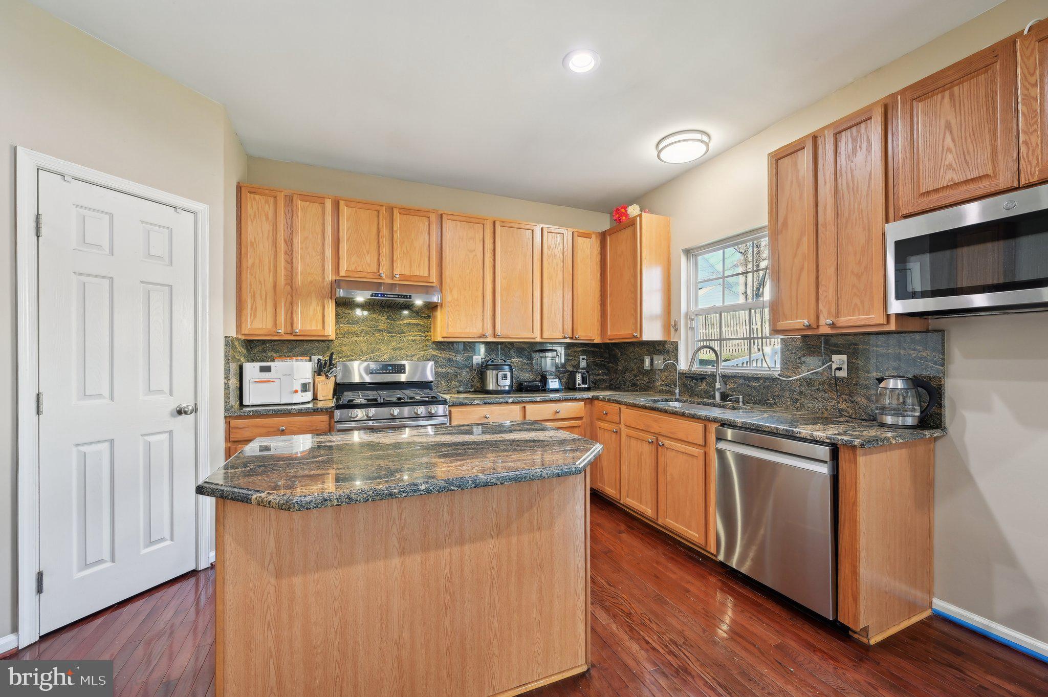 KINGS WOODS - Residential