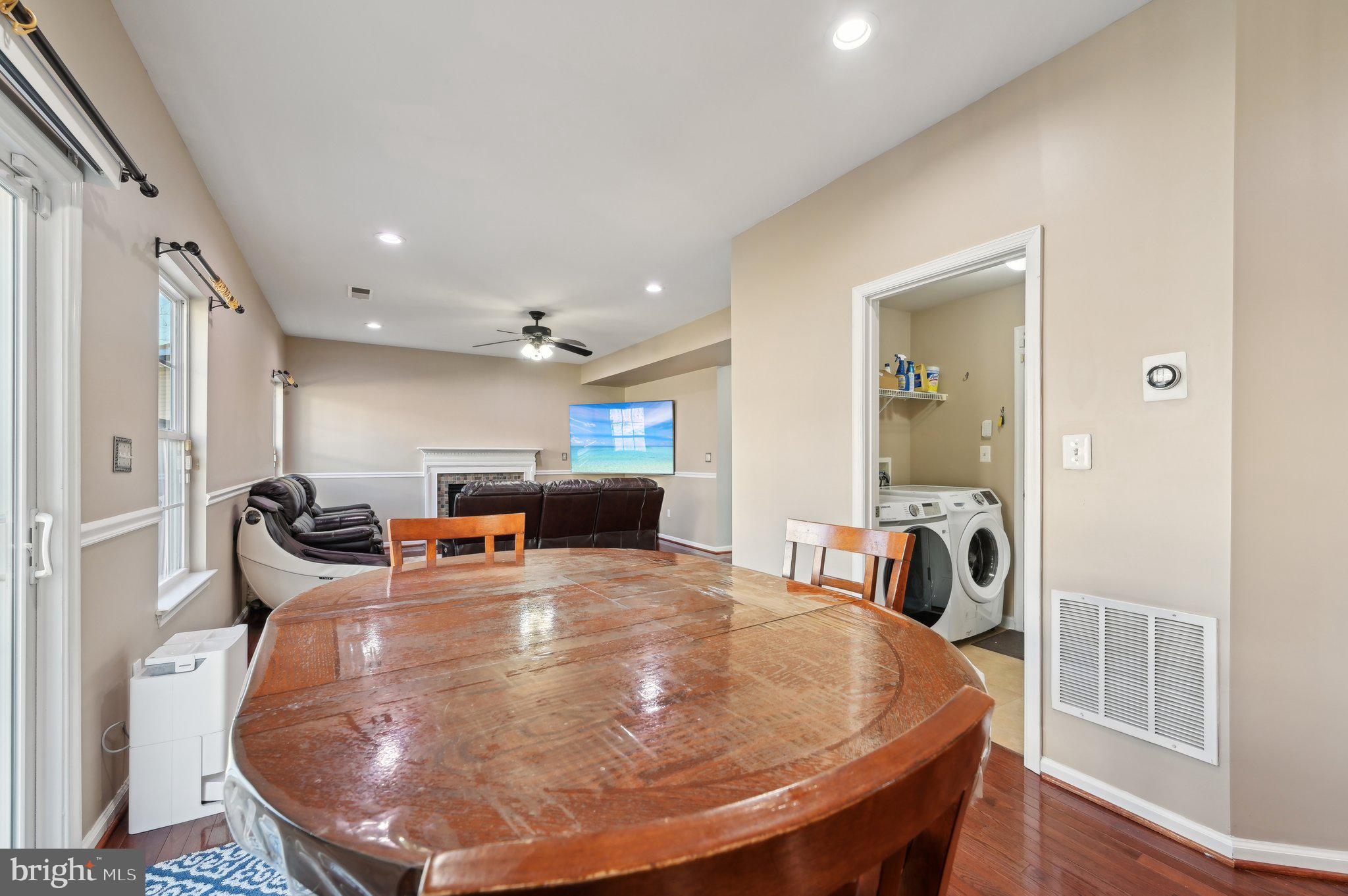 KINGS WOODS - Residential