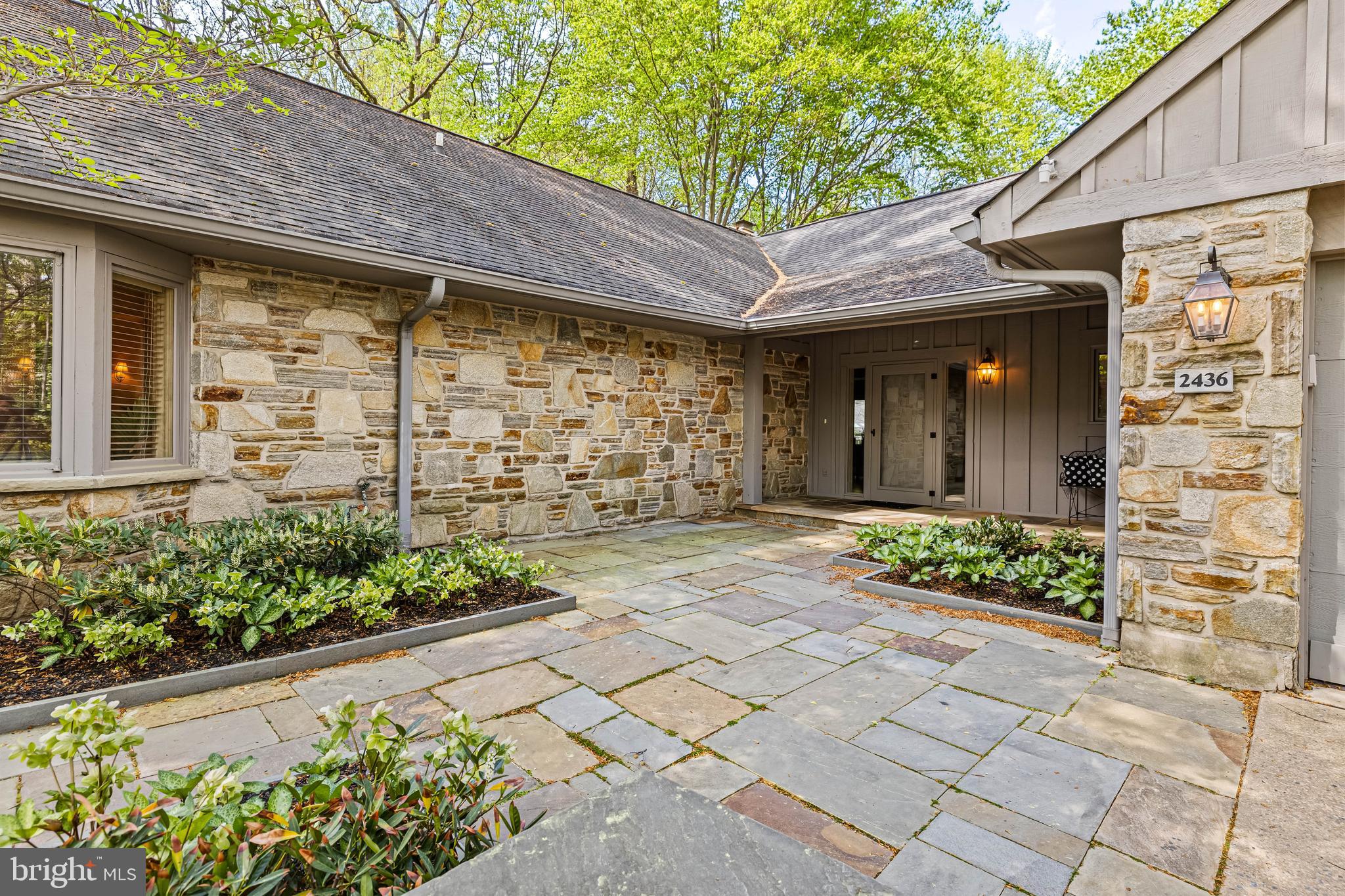 ROCKLAND - Residential
