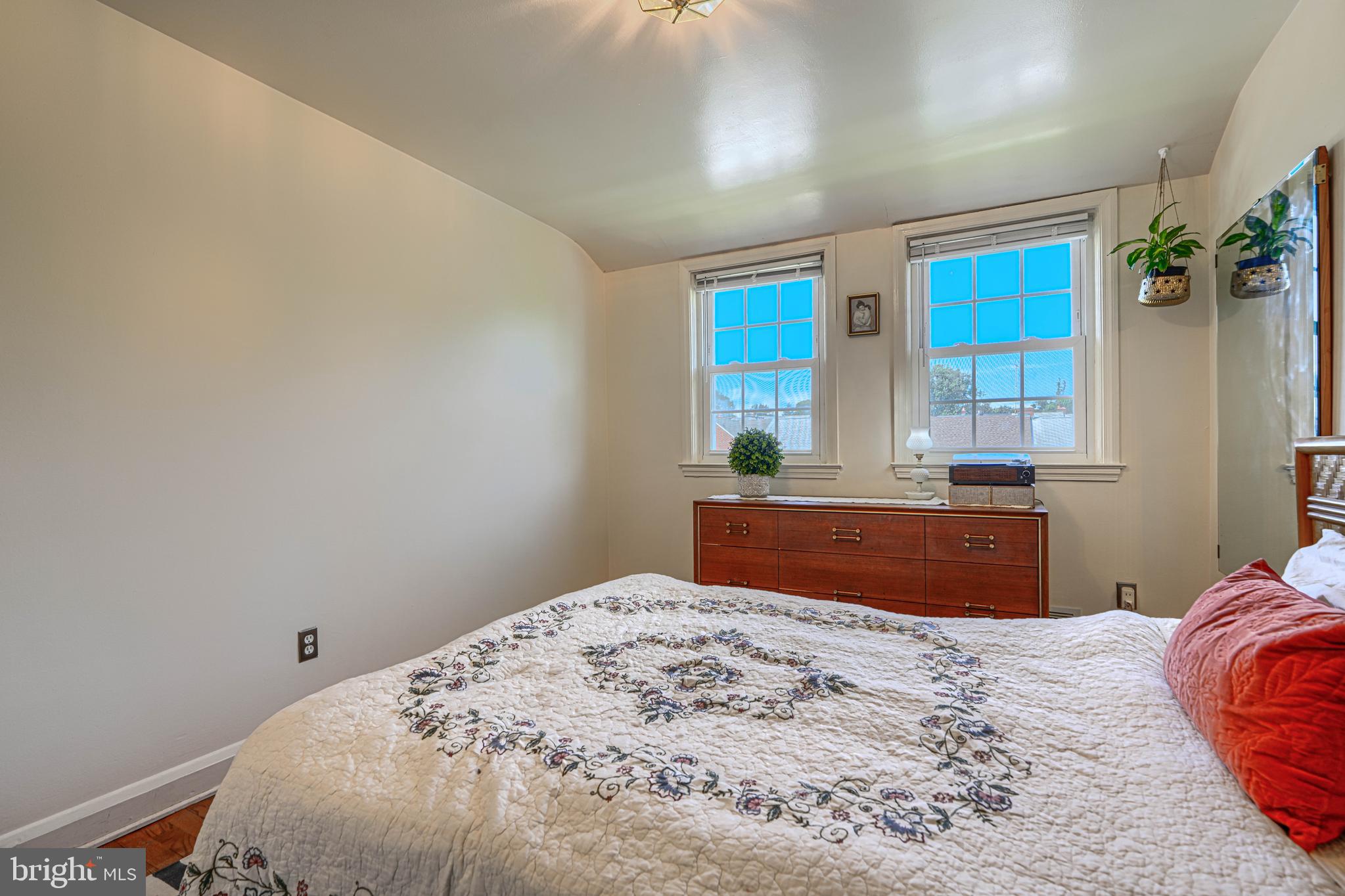 KNETTISHALL - Residential