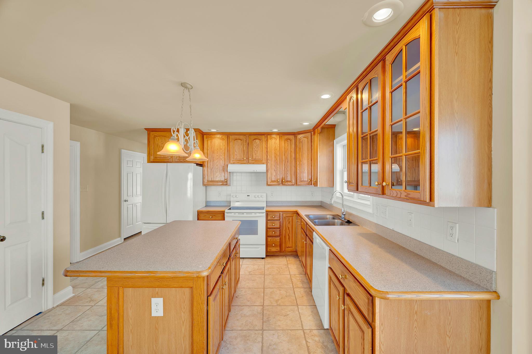 BATTLEFIELD ESTATES - Residential