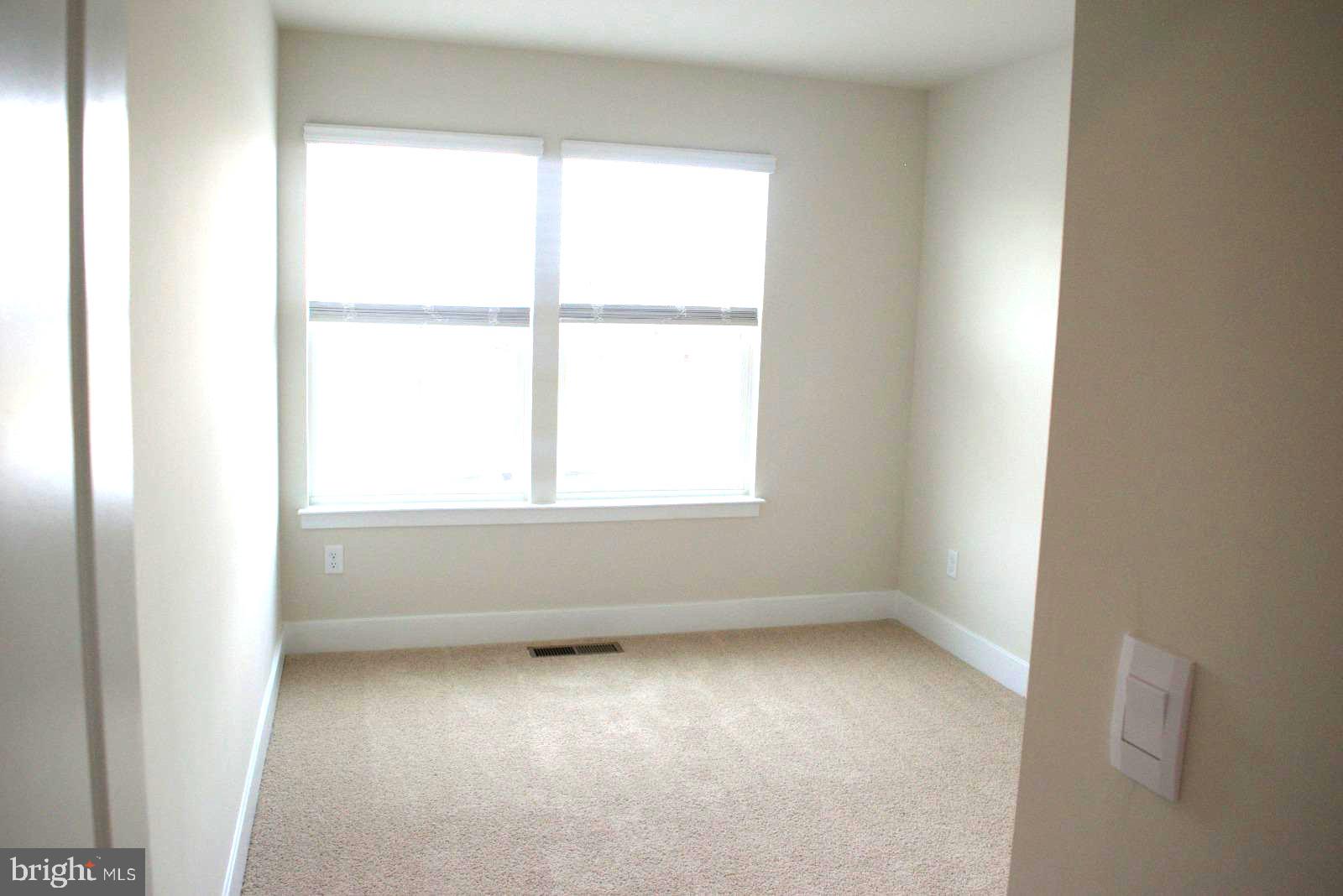 RETREAT AT WINDING CREEK - Residential Lease