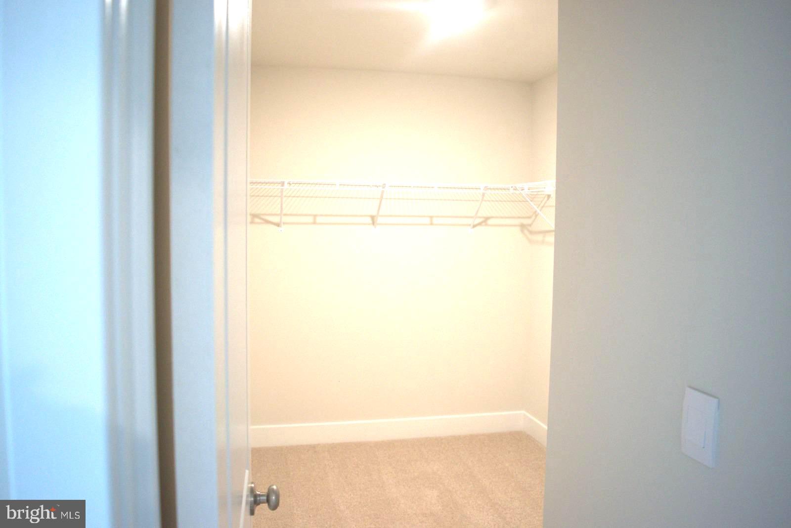 RETREAT AT WINDING CREEK - Residential Lease