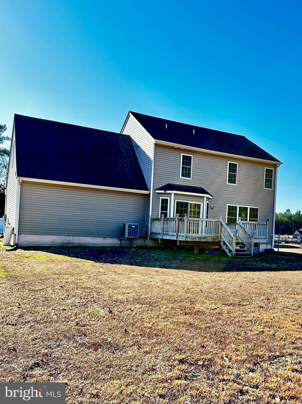 WESTBURY - Residential Lease
