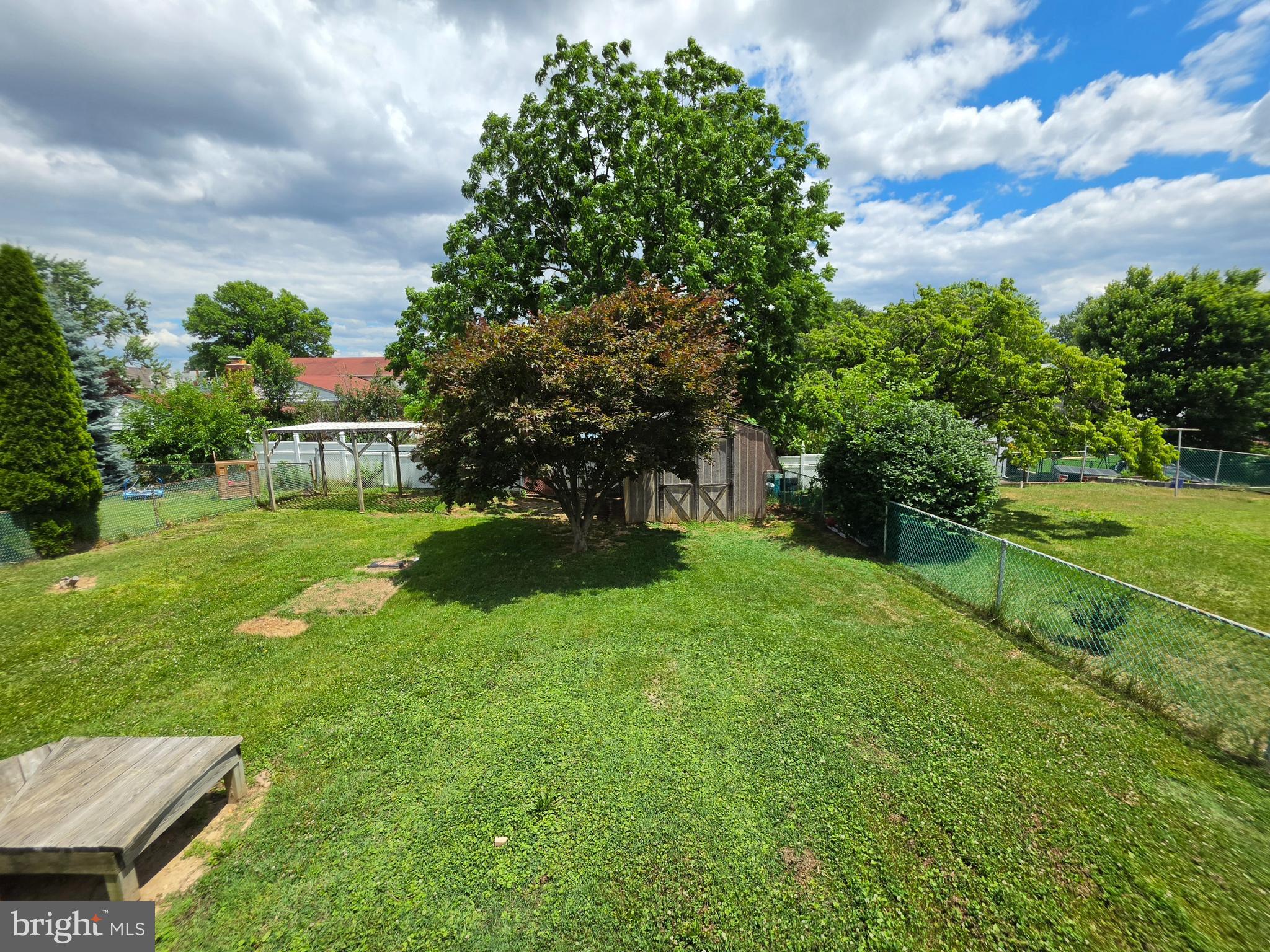ROLAND TERRACE - Residential