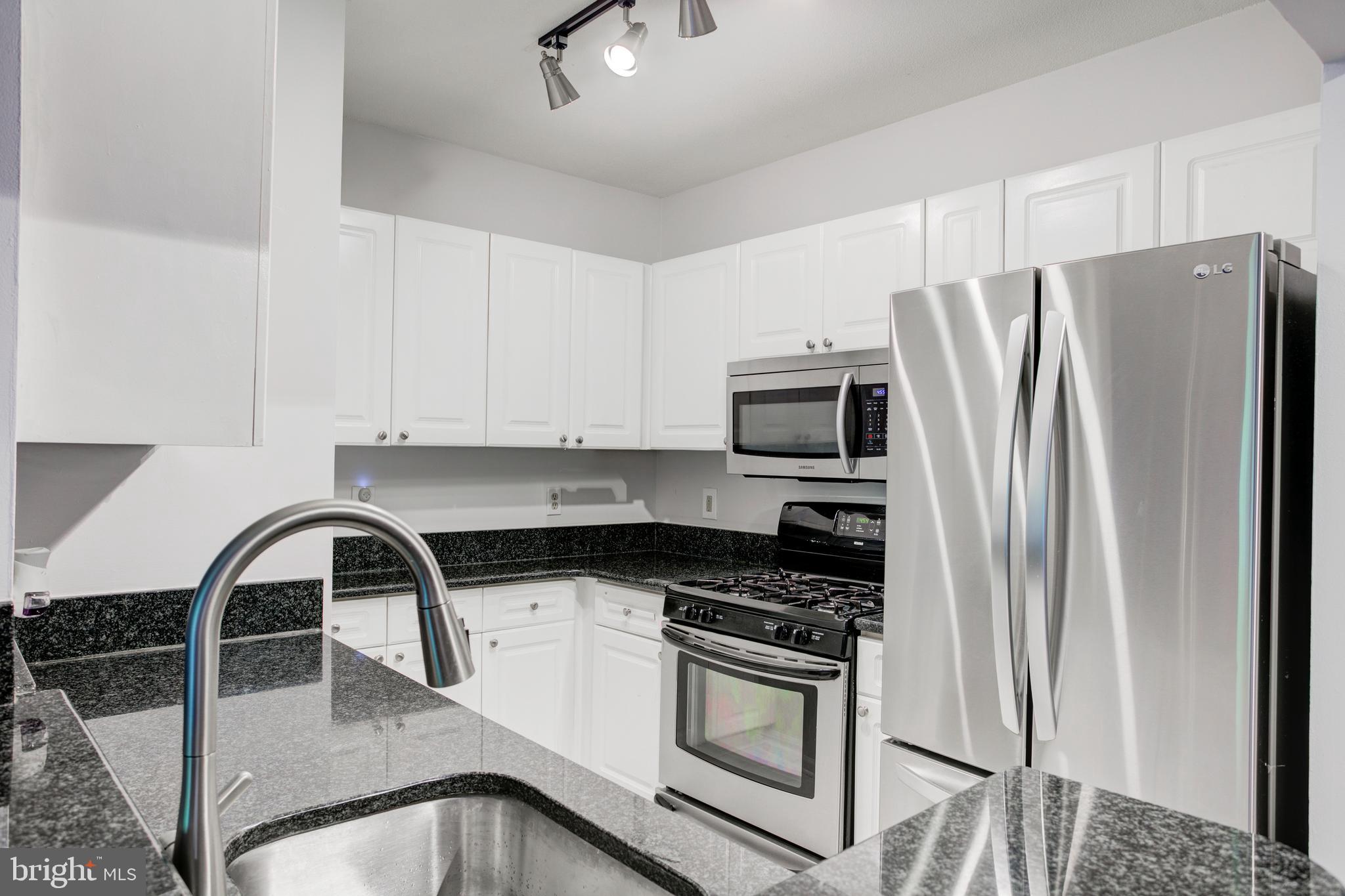 SOUTH GLEN - Residential