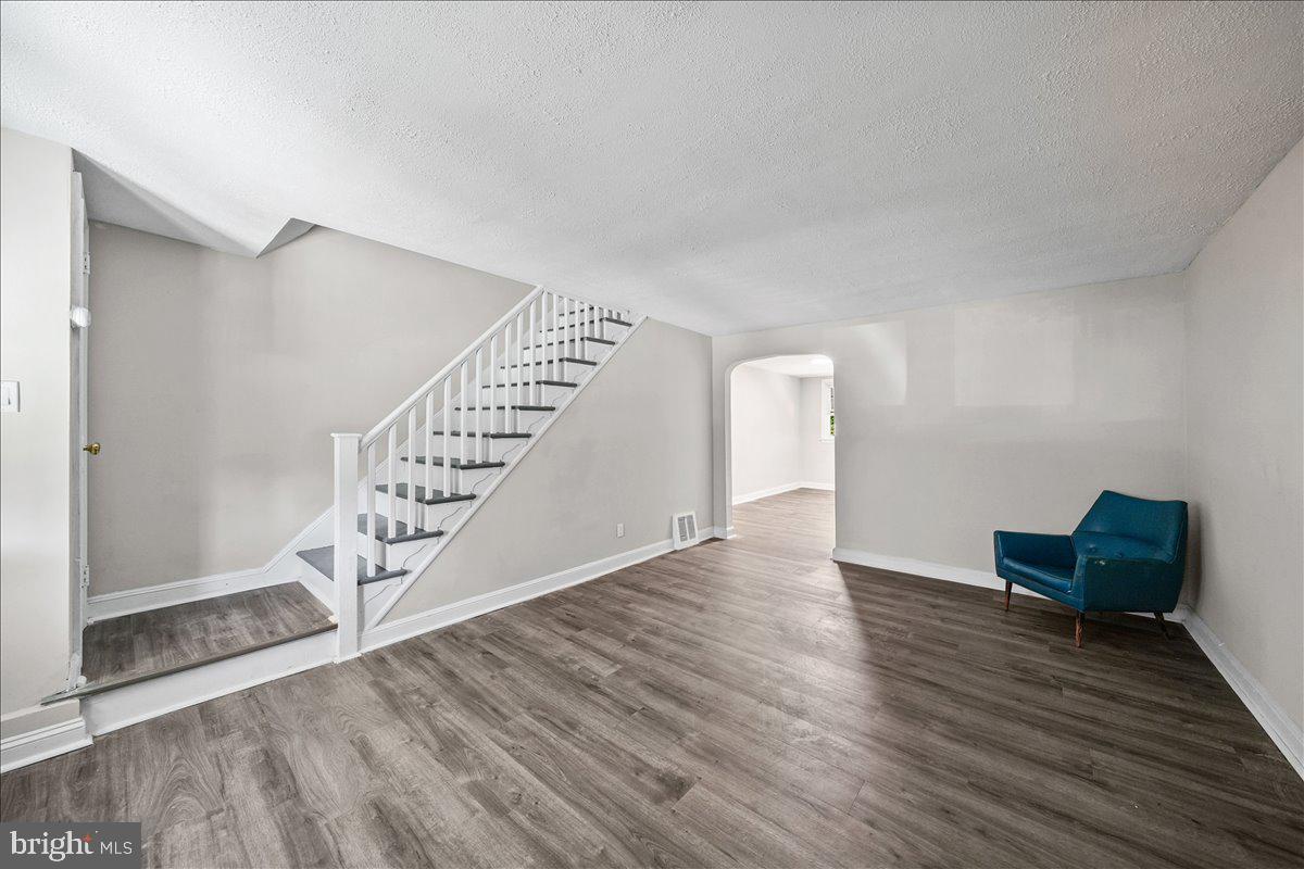 EDGEMONT PARK - Residential