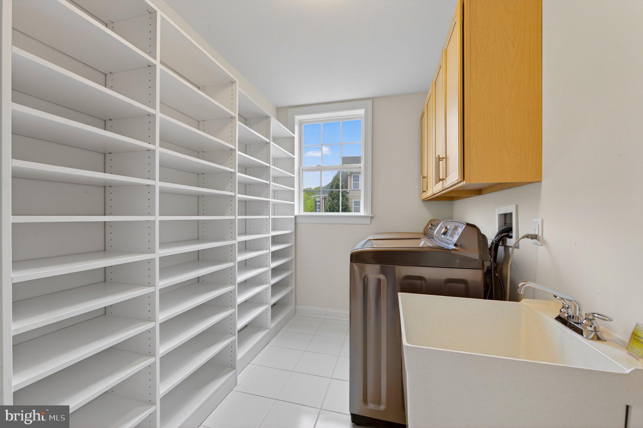 WEYHILL ESTATES - Residential