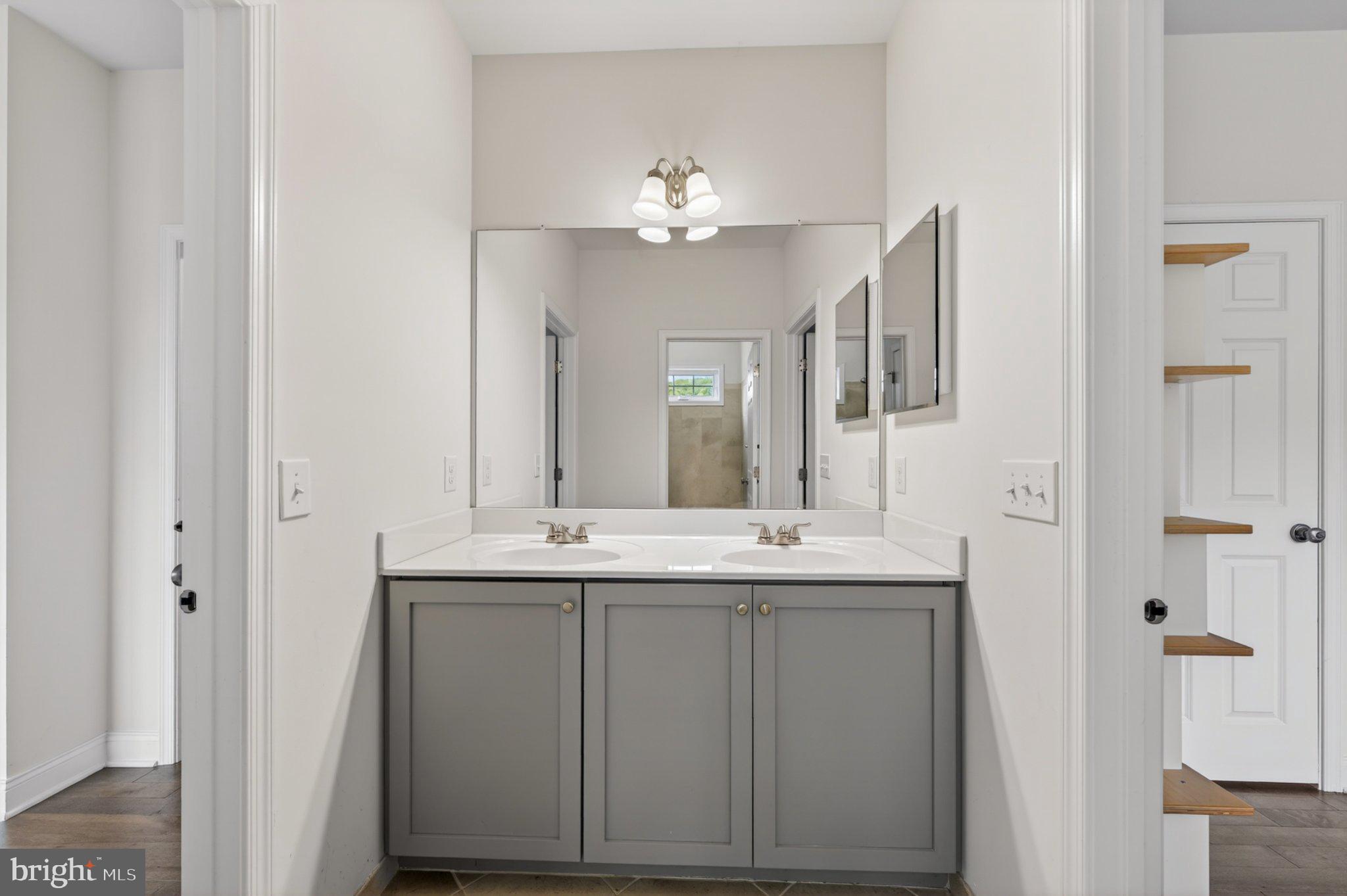 WEYHILL ESTATES - Residential
