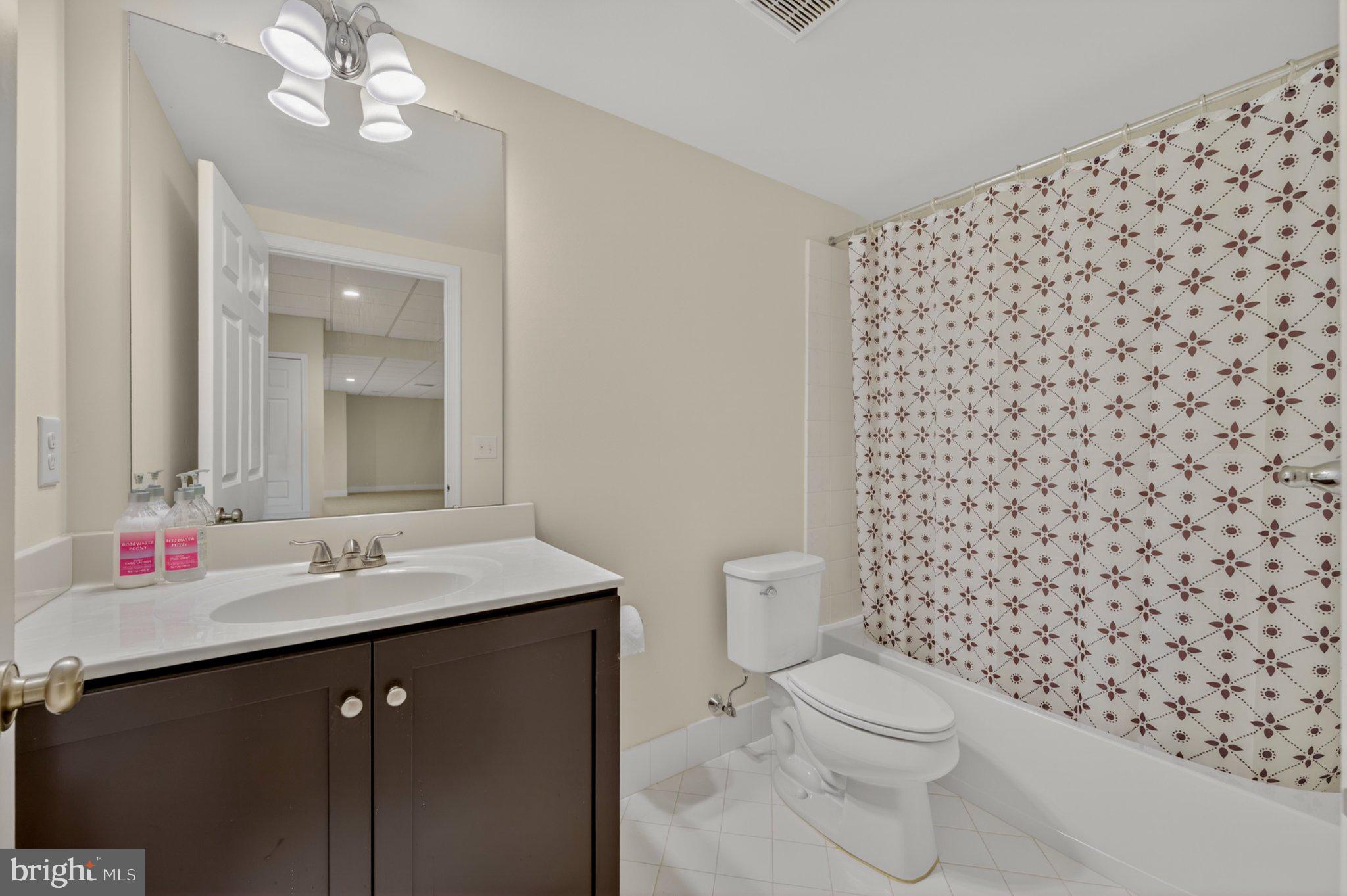 WEYHILL ESTATES - Residential